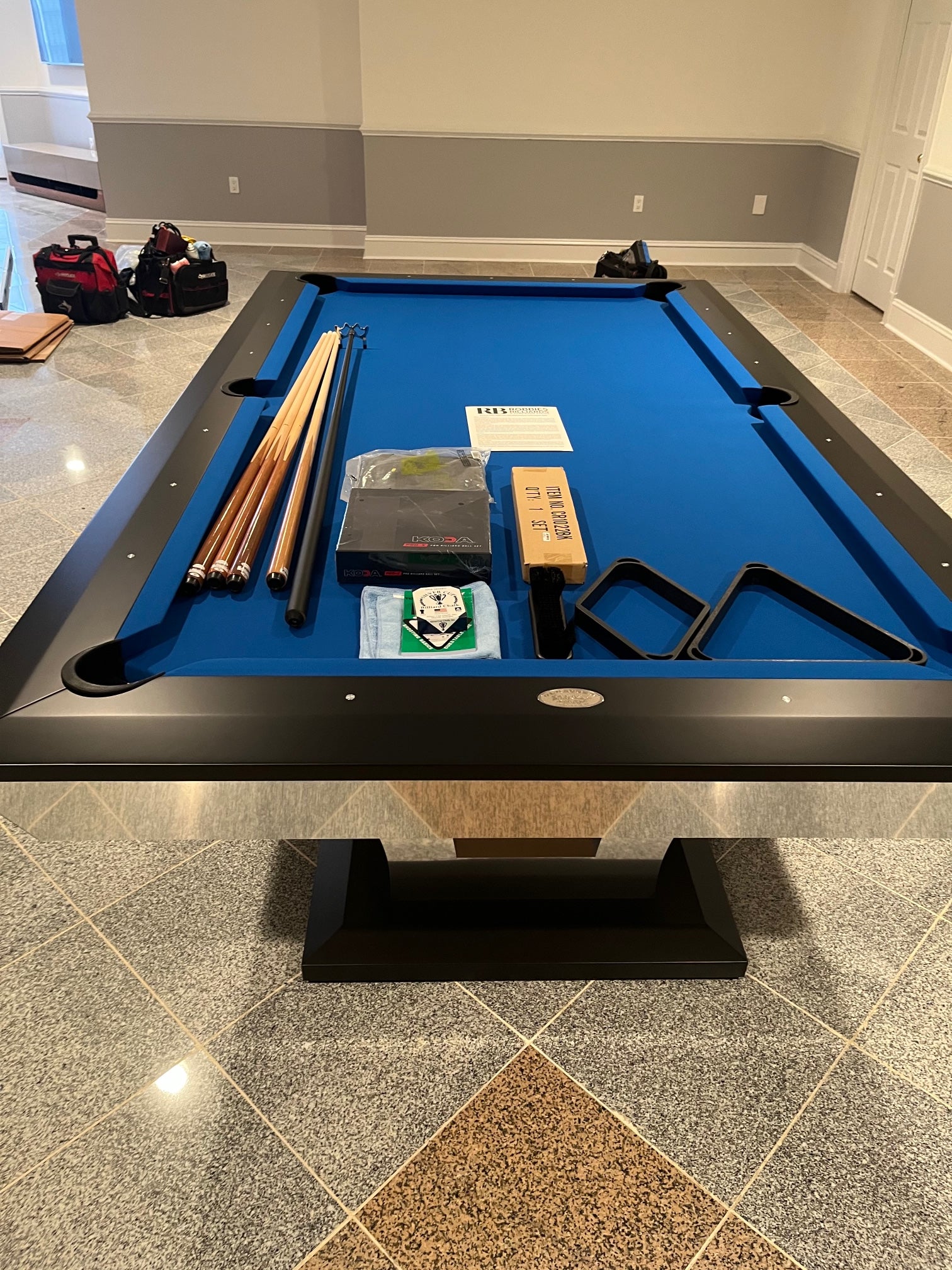 Olhausen Luxor Pool Table - Professional Billiard Table for Home & Game Rooms | Perfect for Family Fun & Entertainment