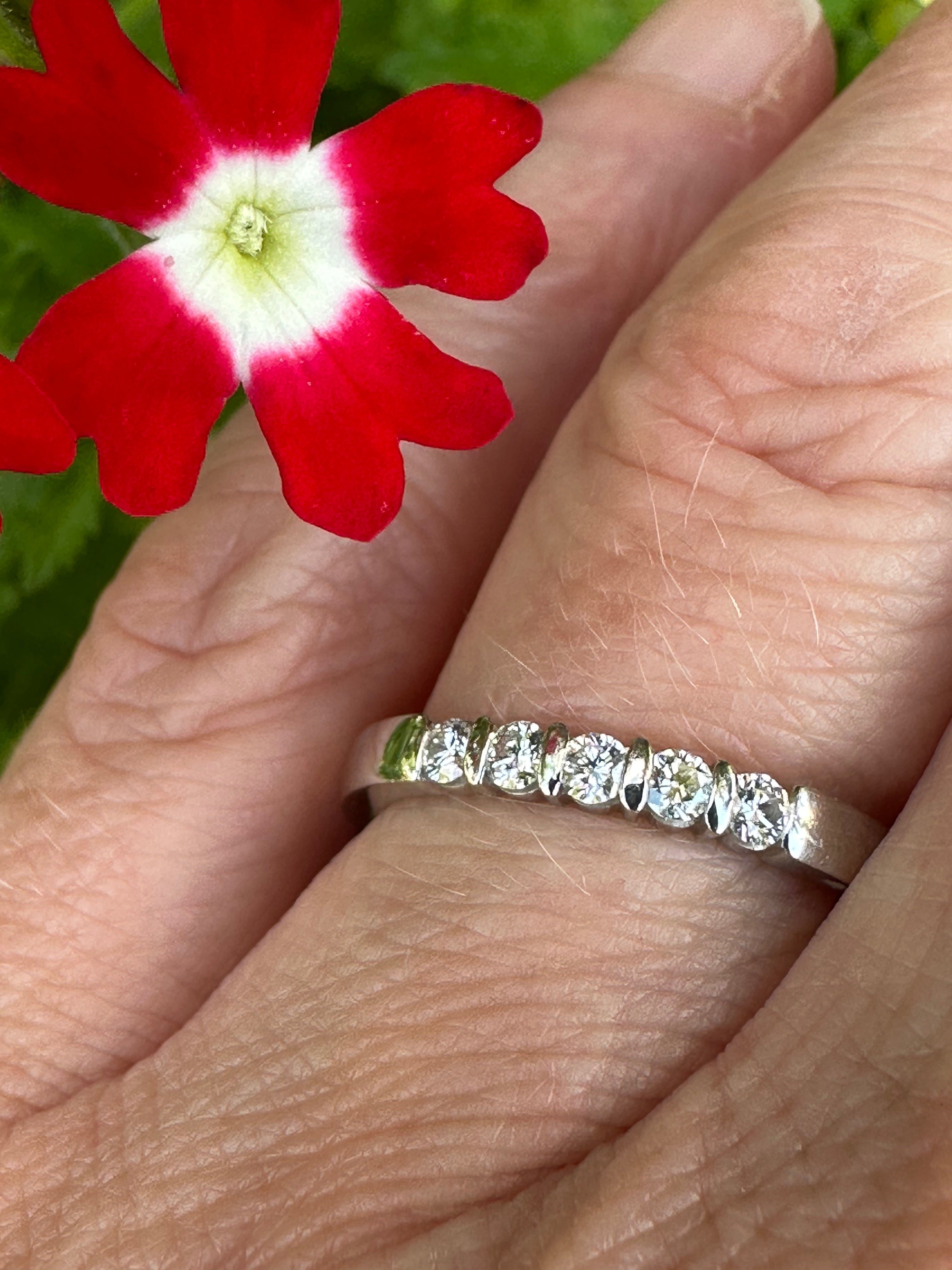 Platinum Diamond Eternity Ring for Women - 0.20ct TWVS Round Cut Diamond Wedding Band - Perfect for Anniversaries, Engagements & Special Occasions