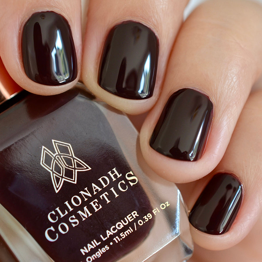 Premium Macbeth Nail Lacquer - Long Lasting Nail Polish Set with Vibrant Colors - Perfect for Salon, Home Manicures & Special Occasions