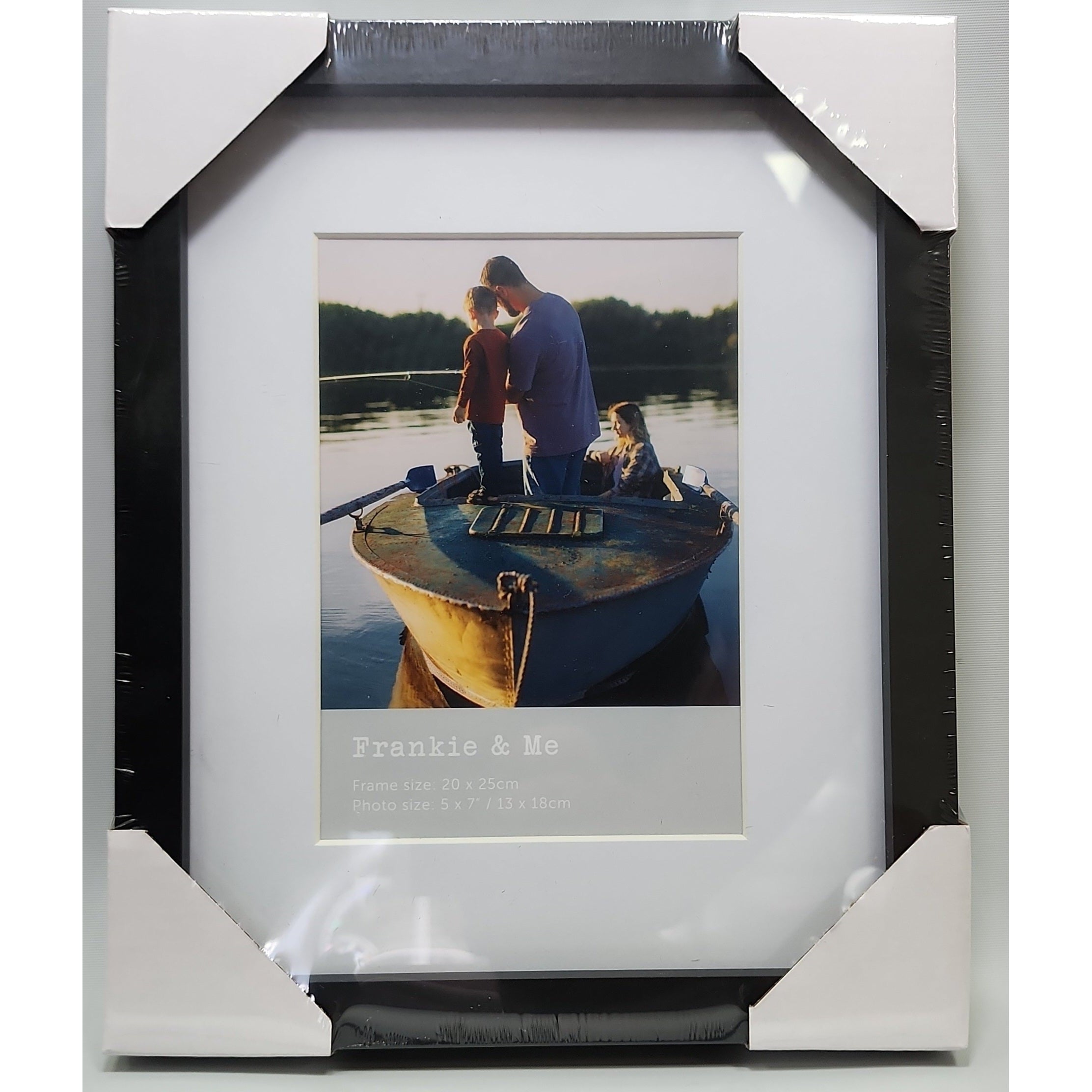 Frankie and Me Border Black 5x7 Picture Frame - Elegant Photo Display for Home & Office Decor | Perfect for Wall Art, Tabletop Displays, and Gift Giving