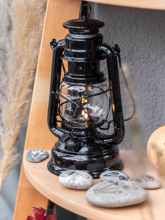 Feuerhand Baby Special 276 Hurricane Lantern - Vintage Outdoor Camping Light for Emergency, Garden, Patio & Power Outages