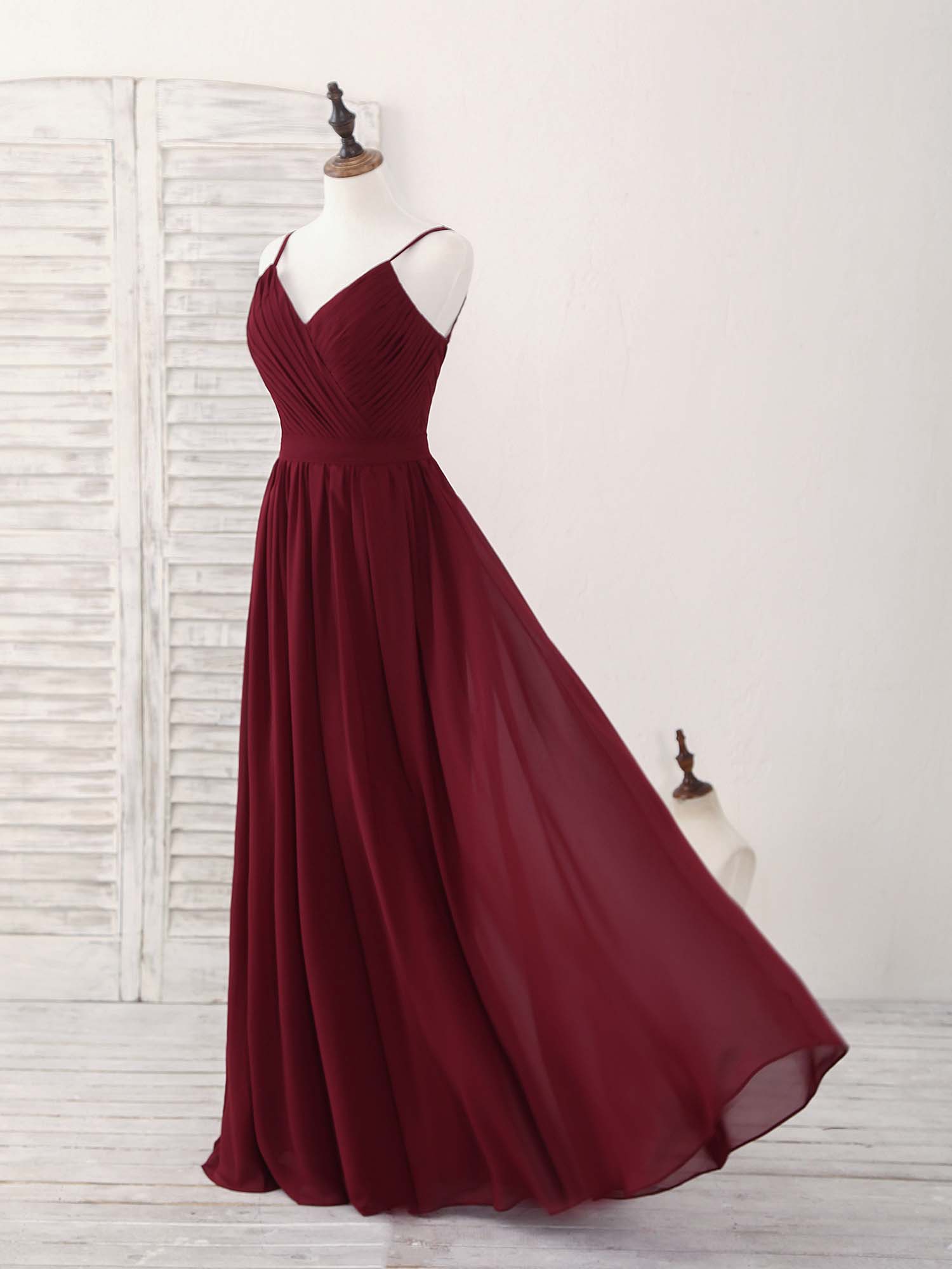 Elegant Burgundy Chiffon Long Prom Dress for Women - Formal Evening Gown for Homecoming, Ball, and Special Occasions