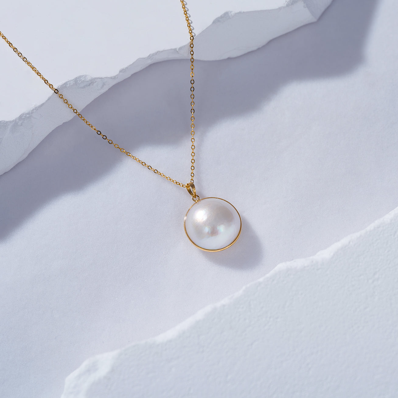 18K Gold Mabe Pearl Necklace KN00072 | Elegant DOME Pearl Pendant for Women | Perfect for Weddings, Parties & Special Occasions