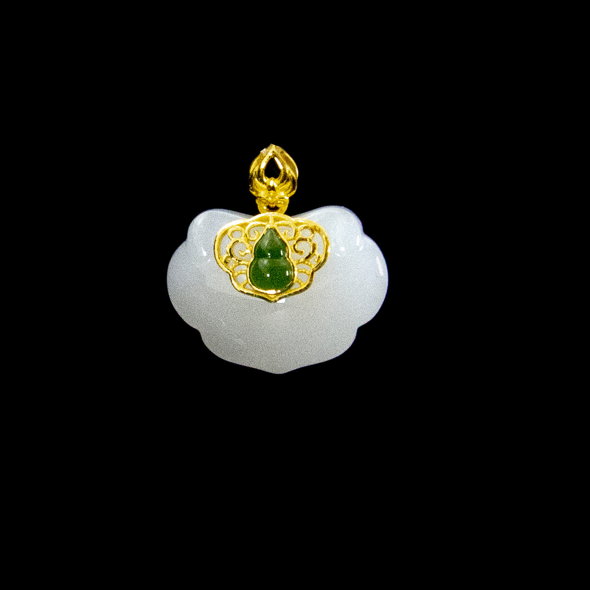 24K Gold Nephrite Jade Pendant Necklace for Women - Elegant & Luxurious Jewelry Gift for Birthday, Anniversary & Special Occasions