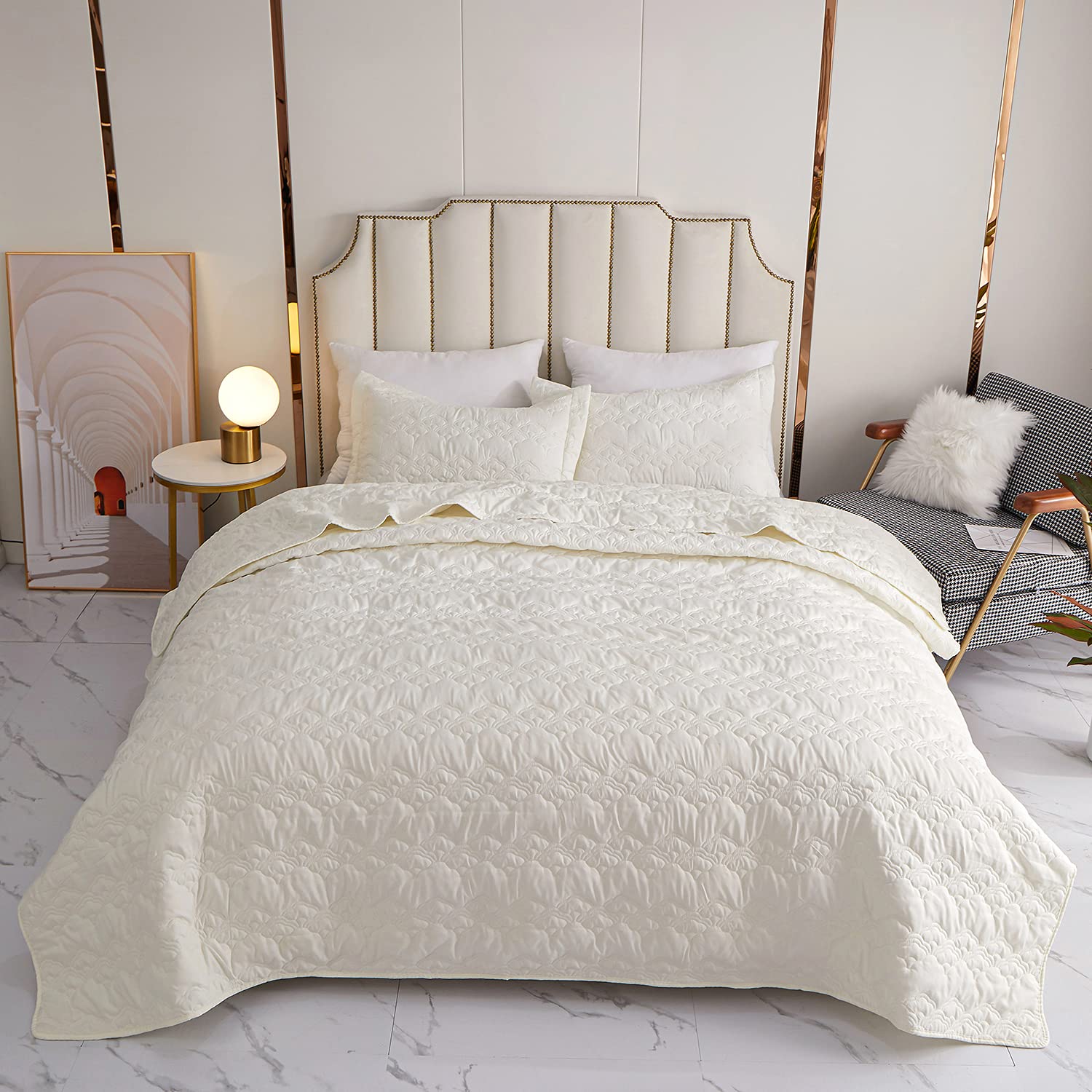 Kindred Home 3-Piece Cream White Quilt Cover Set with 2 Embroidered Quilted Bedspreads - Floral Paisley Pattern Soft Microfiber Lightweight Bedding (Queen Size, Cloud Off White) for Master Bedroom, Guest Room & Cozy Home Decor