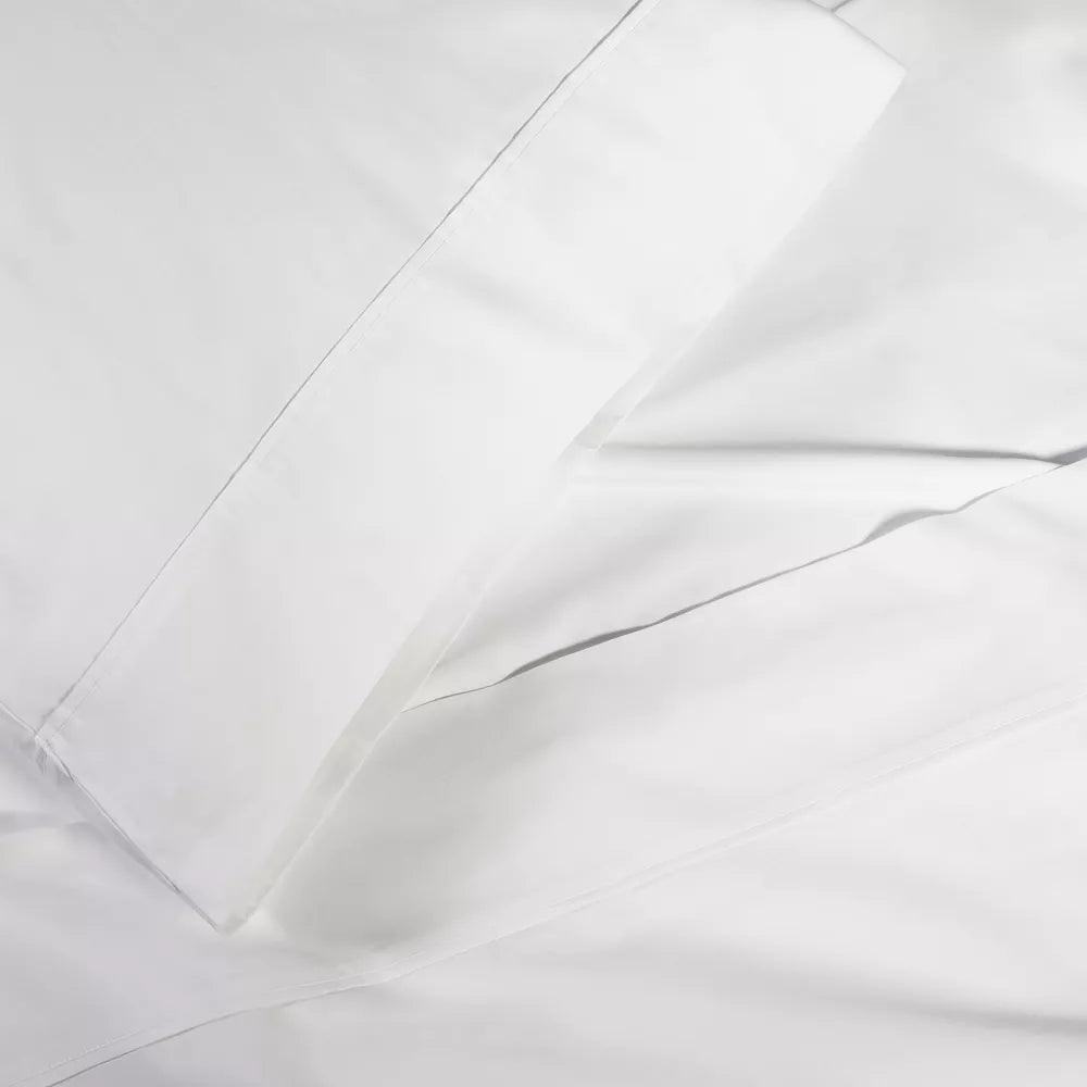 Back to School Essentials Kit - Complete Dorm Room Bundle for College Students | Twin & Twin XL Bedding Set in White | Perfect for Dorm Move-In Day & Student Housing