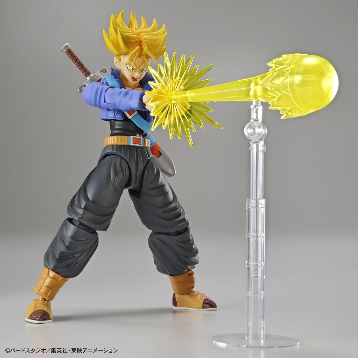 Figure-Rise Standard Dragon Ball Z Trunks Action Figure Model Kit - Buildable Anime Collectible for Display & Play | Perfect for Fans, Collectors & Gift Giving