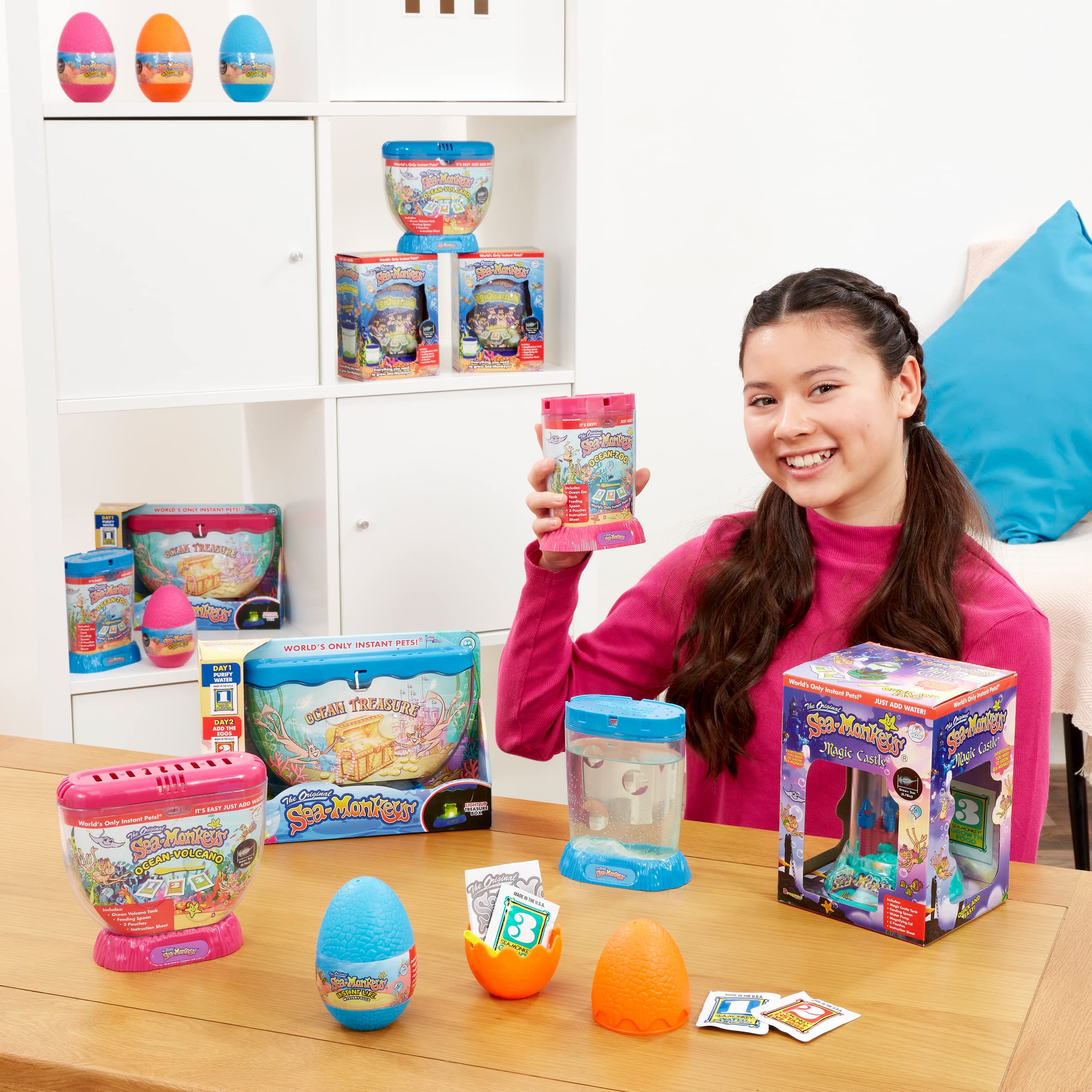 BANDAI Original Sea Monkeys Ocean Zoo Kit - Grow Your Own Aquatic Pets with Eggs, Food & Water Purifier - Fun Science Experiment for Kids & Adults - Perfect for Home, Classroom & STEM Learning Activities