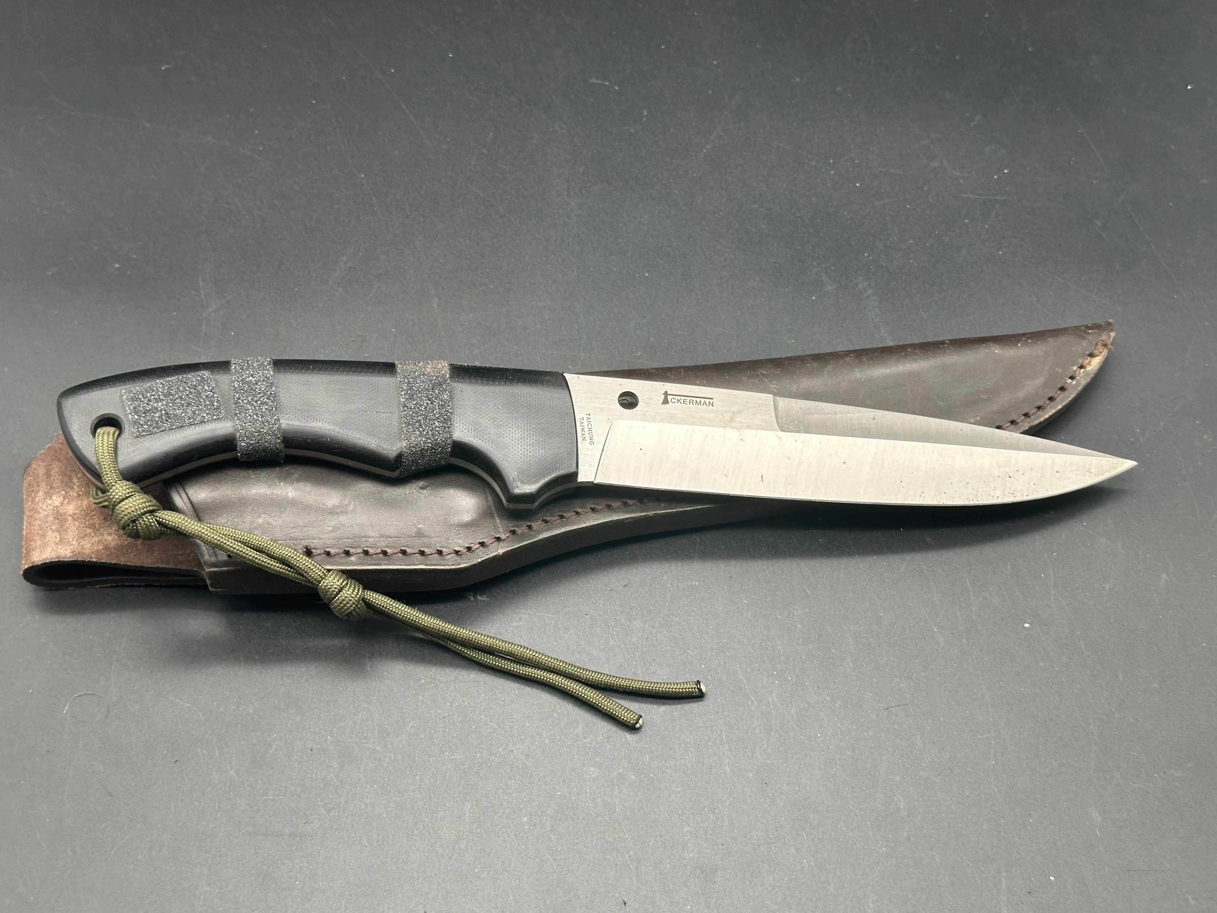 Spyderco Sustain Fixed Blade Knife - 20CV Steel Blade - Hunting, Camping & Outdoor Survival Gear