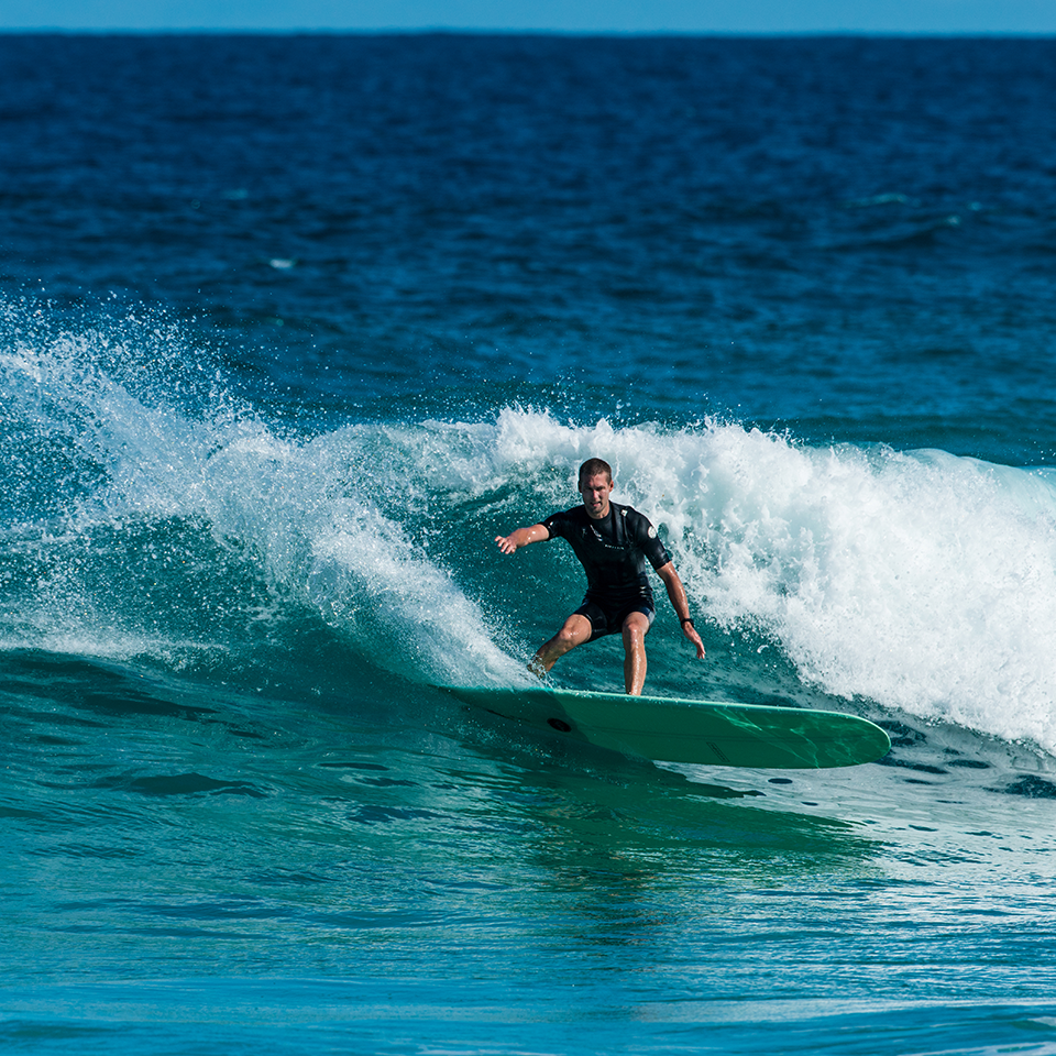 Modern Longboard Retro 9'6 PU Two Tone Blue Surfboard - Perfect for Cruising & Carving Waves at the Beach