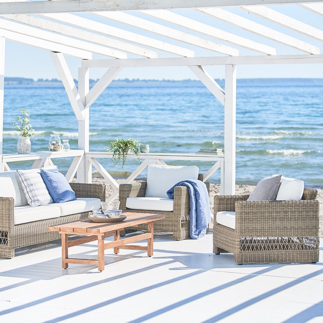 Premium Carrie Outdoor Lounge Chair - Waterproof & Durable Patio Furniture for Poolside, Garden, and Backyard Relaxation