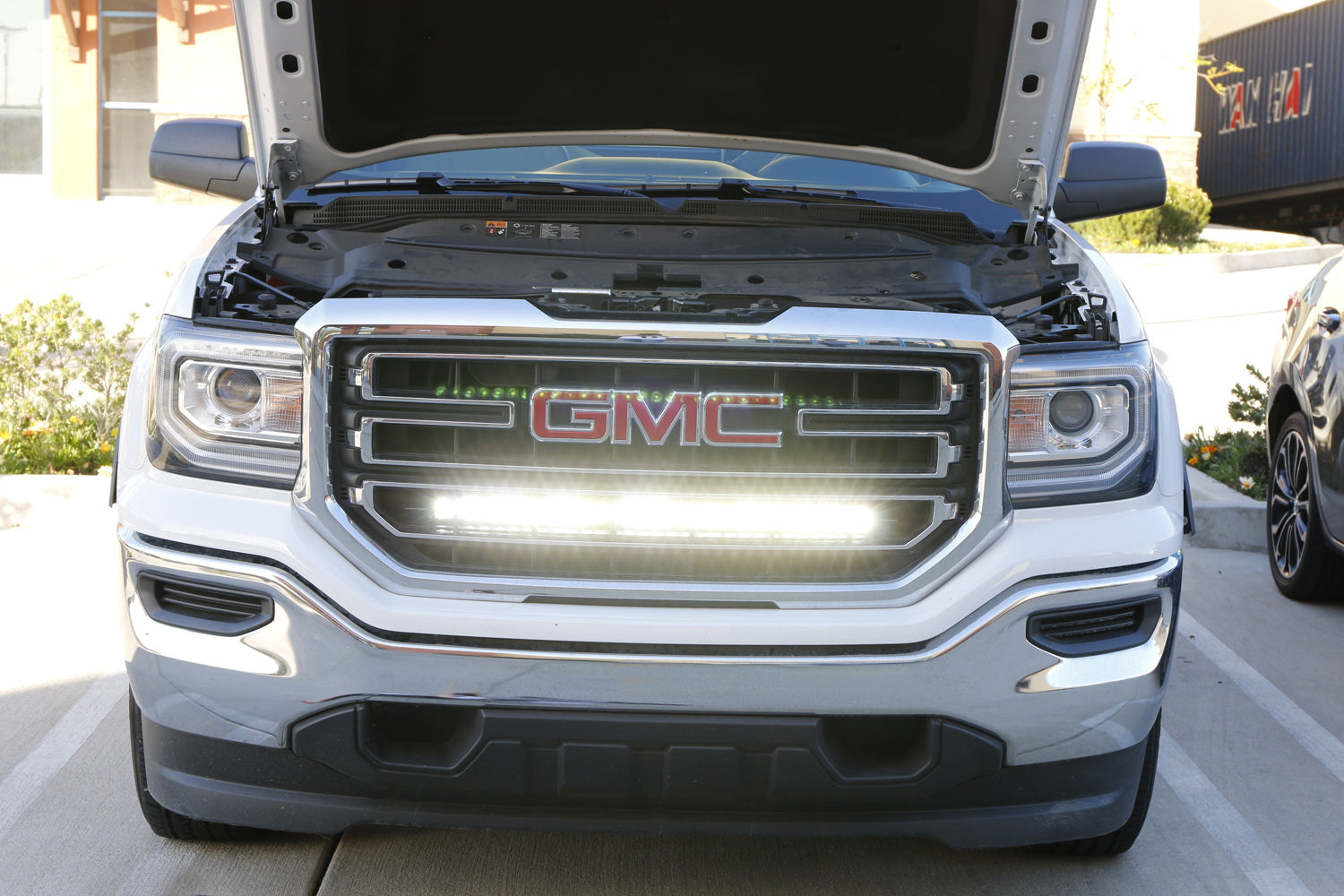 150W 30 CREE LED Light Bar with Behind Grille Bracket & Wiring Kit - Compatible with 2014-2018 GMC Sierra - Perfect for Off-Roading, Truck Lighting & Night Driving