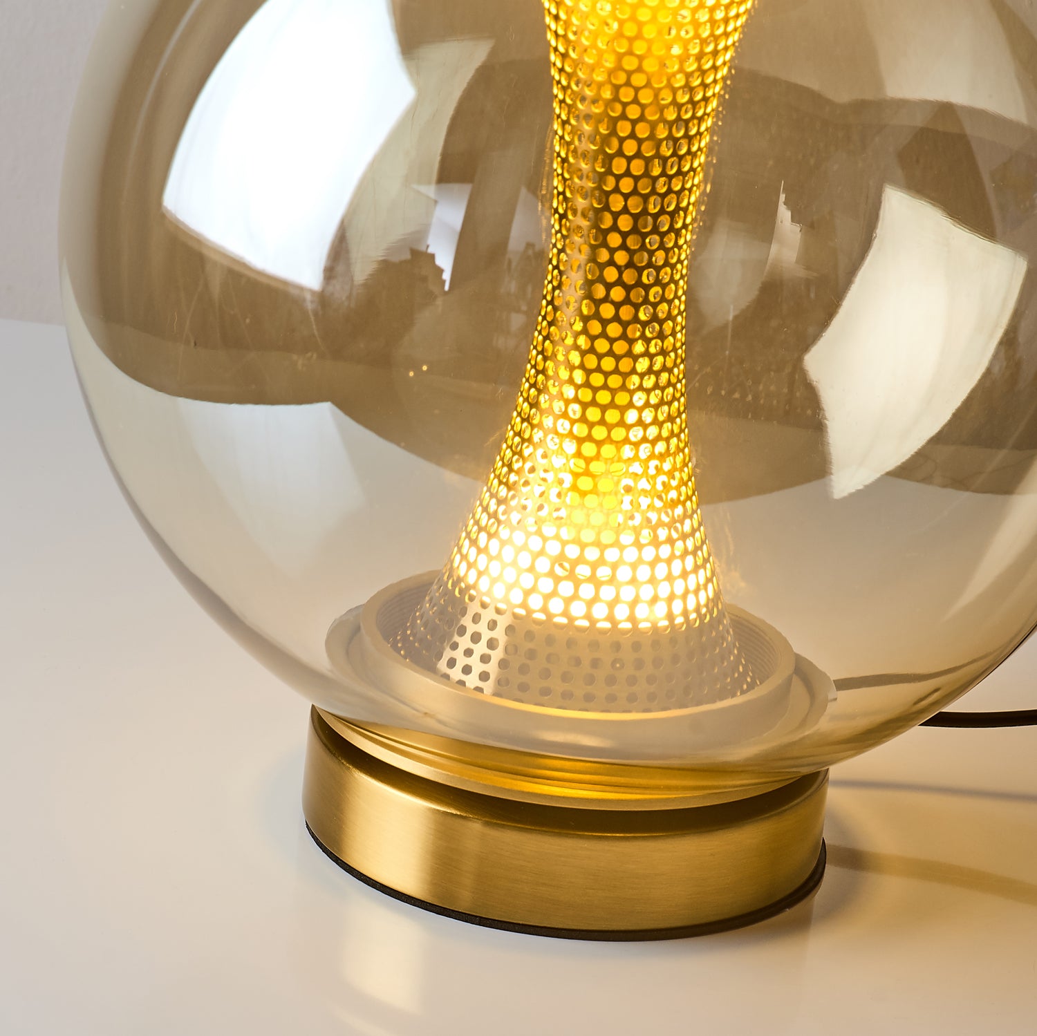 Apedo Modern LED Table Lamp - Adjustable Brightness & Color Temperature for Bedroom, Living Room & Office - Energy Efficient Night Light for Reading & Relaxation