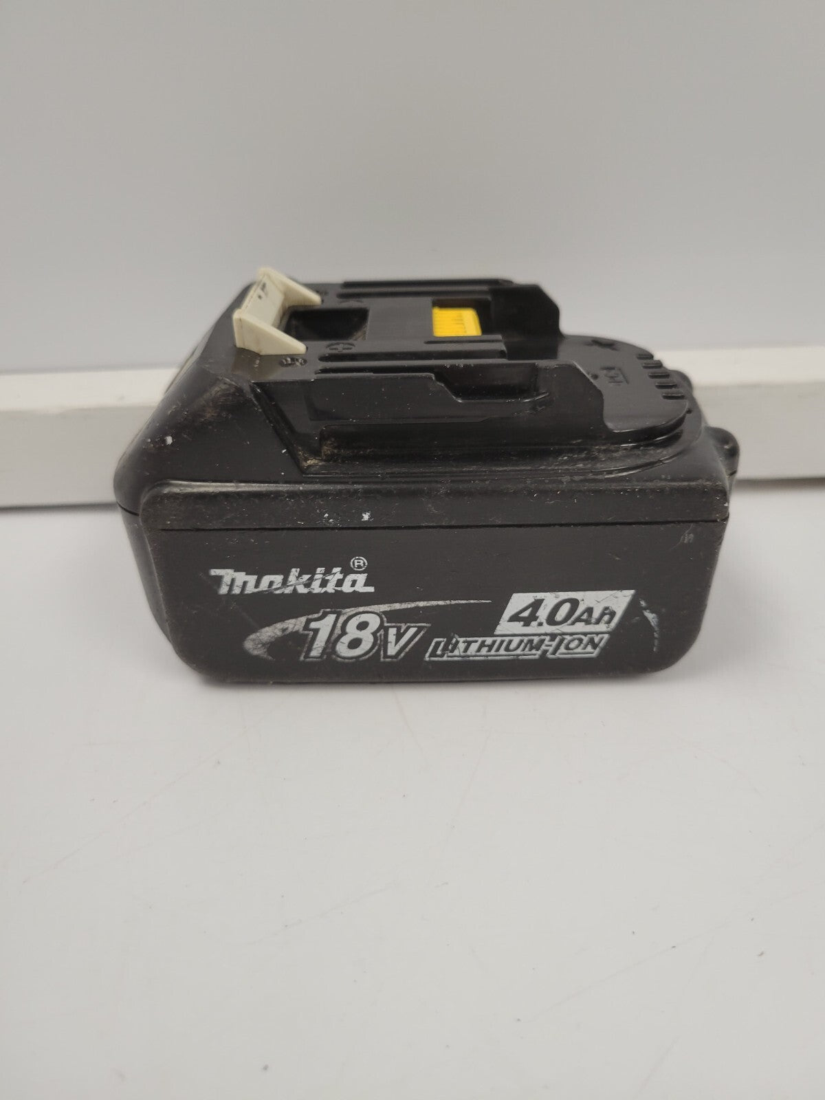 Makita DTD146 Cordless Impact Drill Driver Kit - 18V Lithium-Ion Battery, 1/4