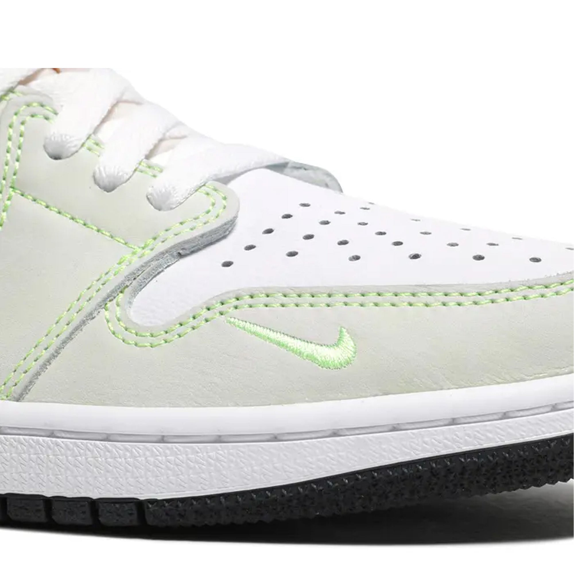 Air Jordan 1 Low OG 'Ghost Green' Men's Basketball Shoes - Stylish Retro Sneakers for Casual Wear, Street Fashion & Sports