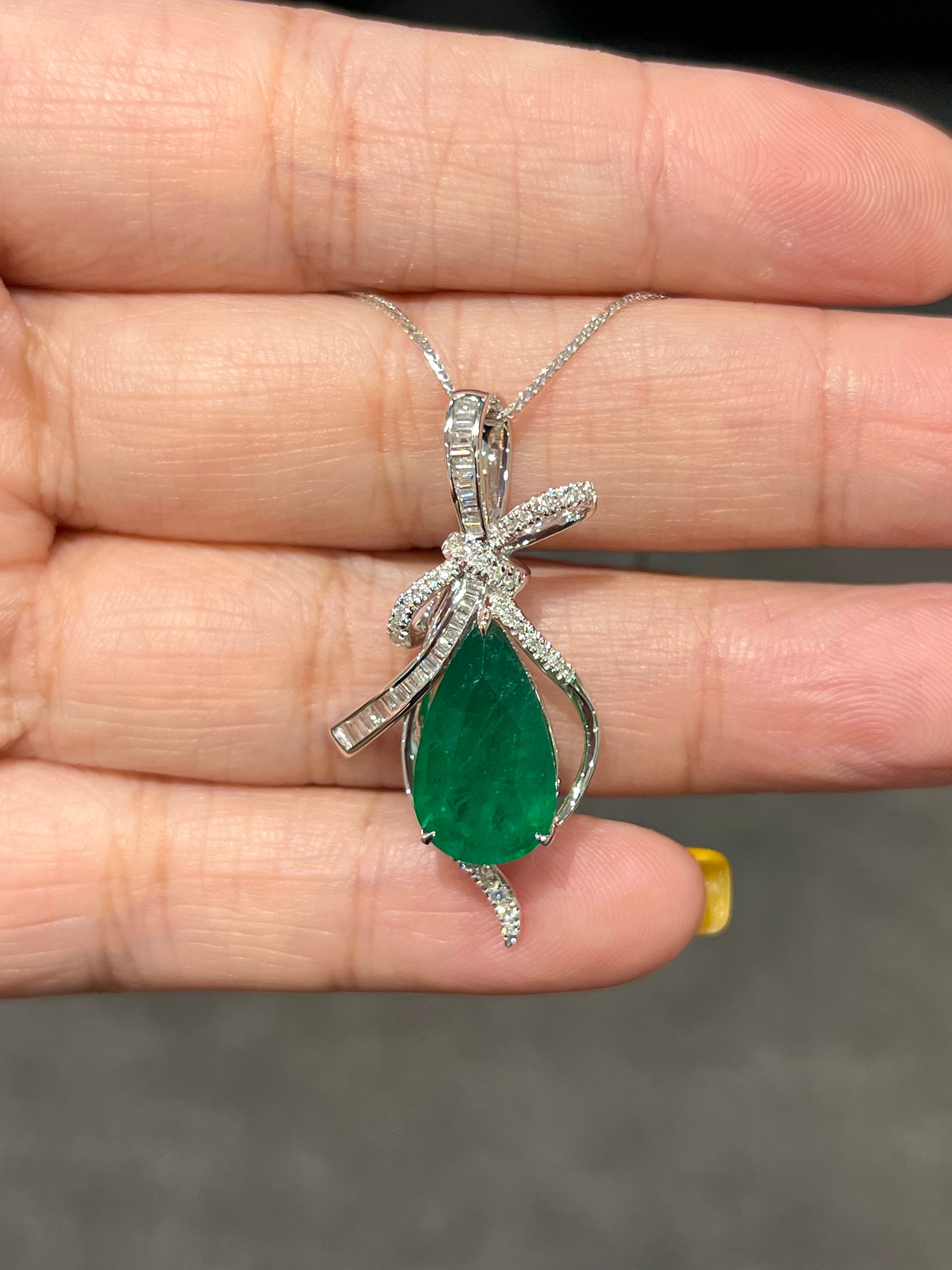 4.05ct Natural Emerald Pendant Necklace - 18K Gold Plated Jewelry for Women - Perfect for Weddings, Anniversaries & Special Occasions