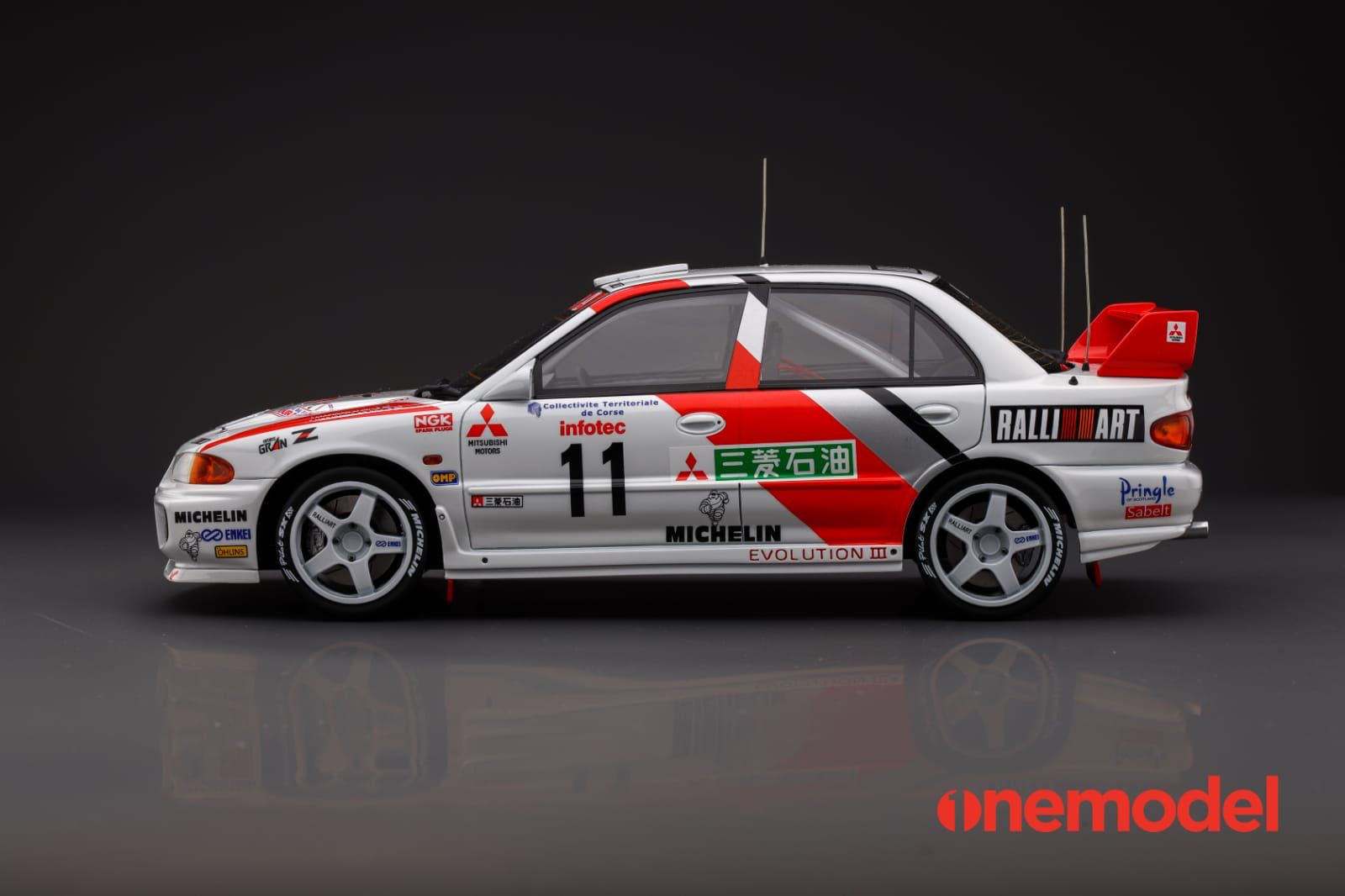 1:18 Scale Mitsubishi Lancer EVO III WRC Racing Version Diecast Model Car - Collectible Toy for Racing Enthusiasts & Display for Home/Office Decor