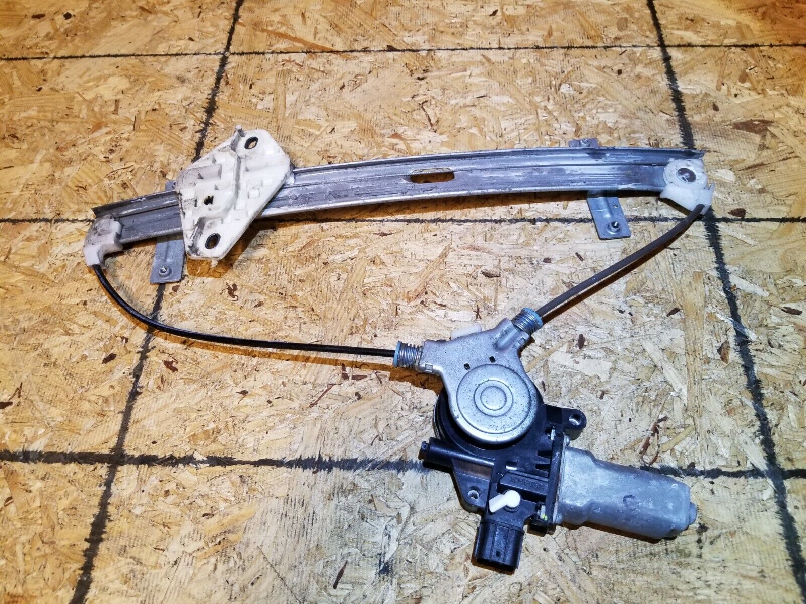 2004-2008 Acura TL S Right Rear Passenger Side Window Regulator Motor - OEM Replacement Part for Smooth Power Window Operation - Perfect for Car Window Repair & Maintenance