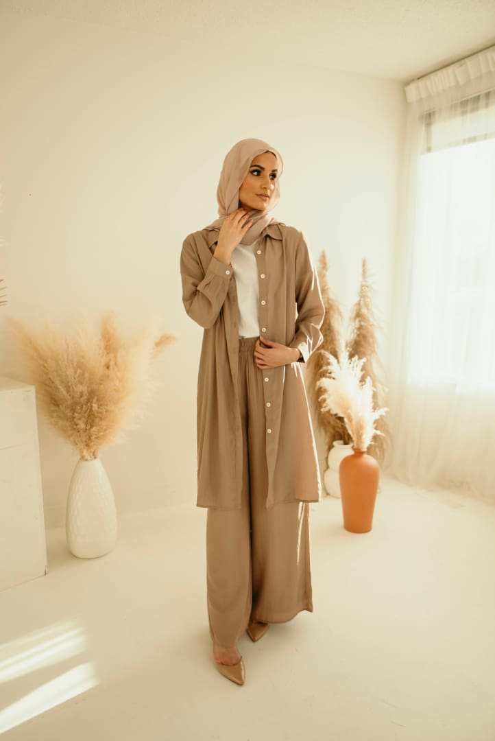 Asiya Bint Muzahim Mauve Button Up Blouse - Elegant Women's Long Sleeve Shirt for Office, Party & Casual Wear