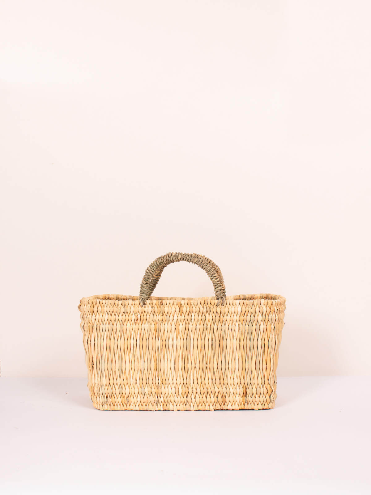 Stylish Reed Storage Baskets - Natural Woven Organizer for Home, Office & Nursery - Perfect for Toys, Blankets & Clutter Organization