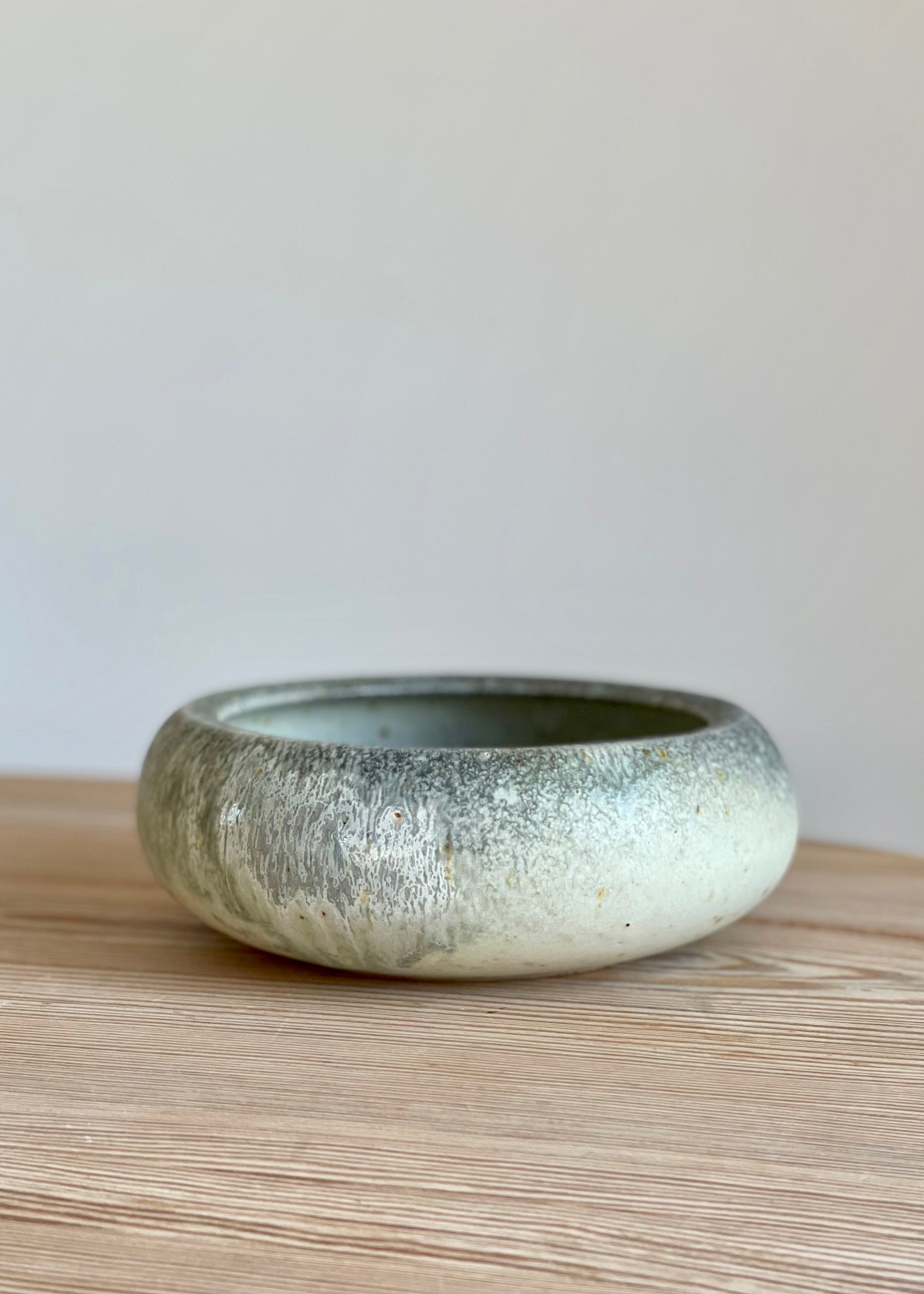 Aage Würtz Handmade Ceramic Bowl - Scandinavian Minimalist Design for Soup, Salad & Dessert - Perfect for Dining, Entertaining & Home Decor