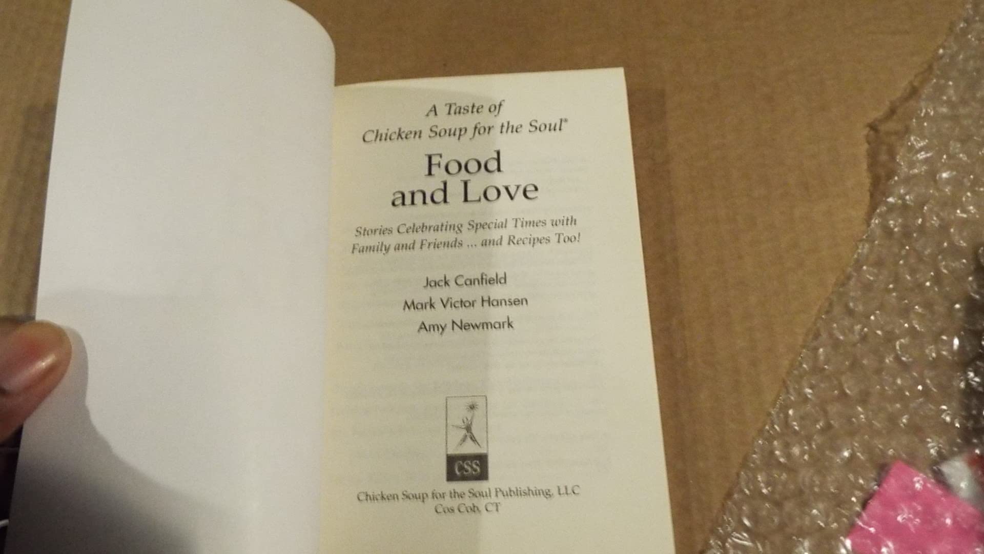 Chicken Soup for the Soul: Inspirational Stories of Food & Love - Perfect for Gifts, Book Clubs & Comfort Reading