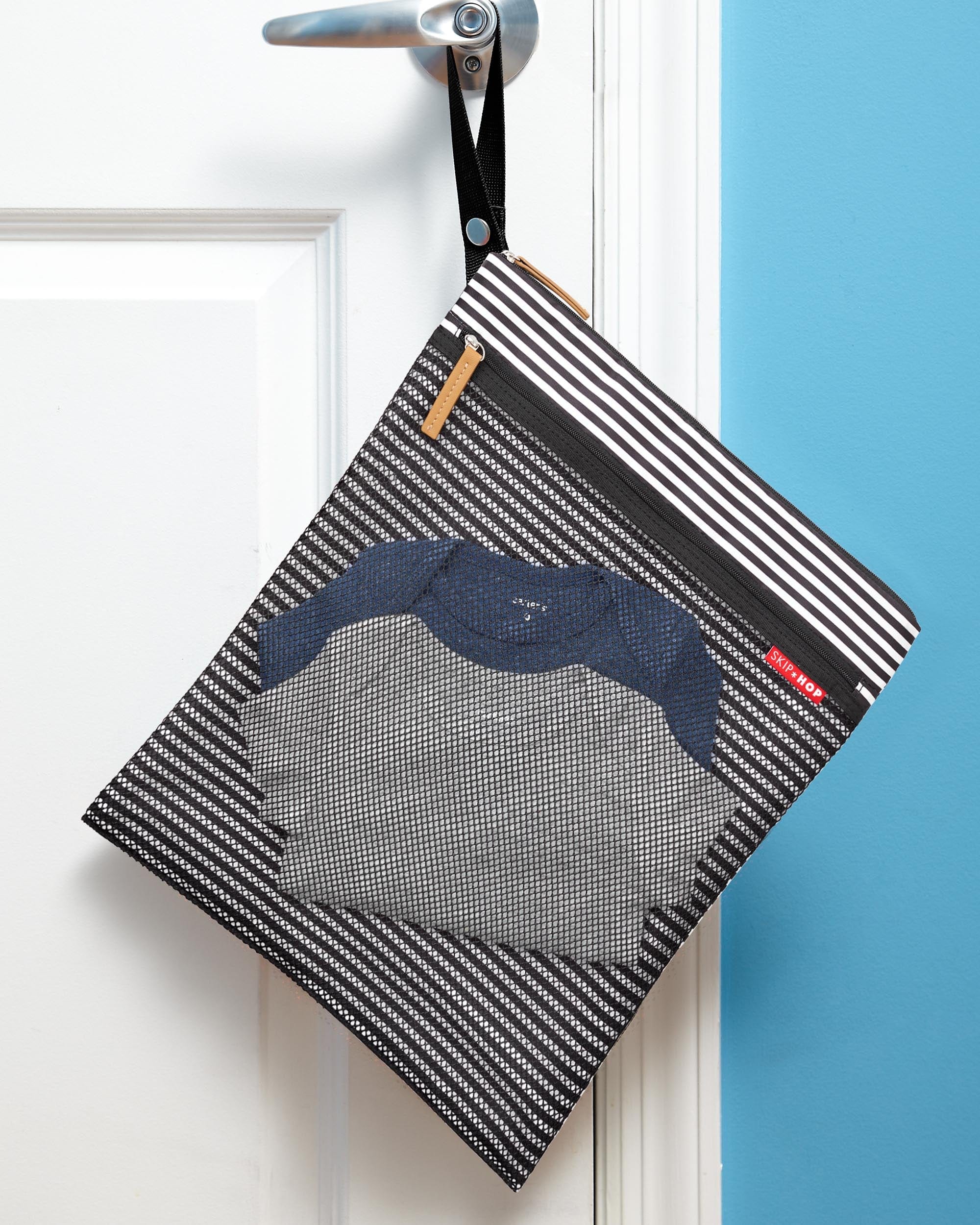Skip Hop Grab & Go Wet/Dry Bag - Reusable Waterproof Storage Pouch for Diapers, Swimwear & Baby Essentials - Perfect for Travel, Pool & Daycare