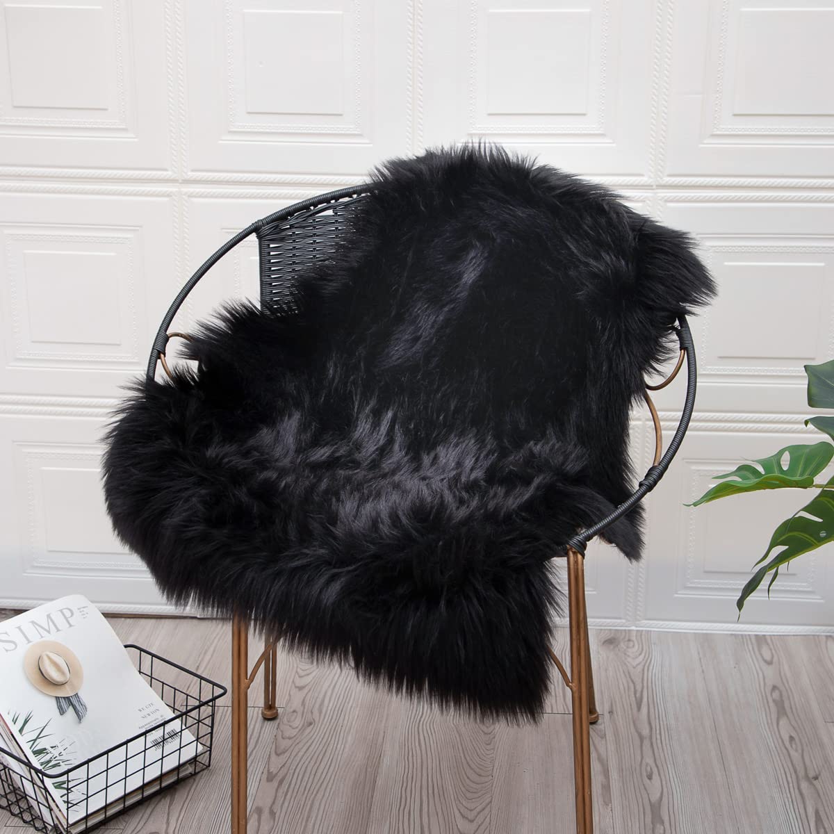 Luxury Soft Faux Fur Rug - White Sheepskin Chair Cover & Shaggy Area Rug for Bedroom, Living Room, Sofa - Non-Slip Floor Mat (Black, 2x3 Feet) - Perfect for Cozy Home Decor, Pet Bed & Nursery Flooring