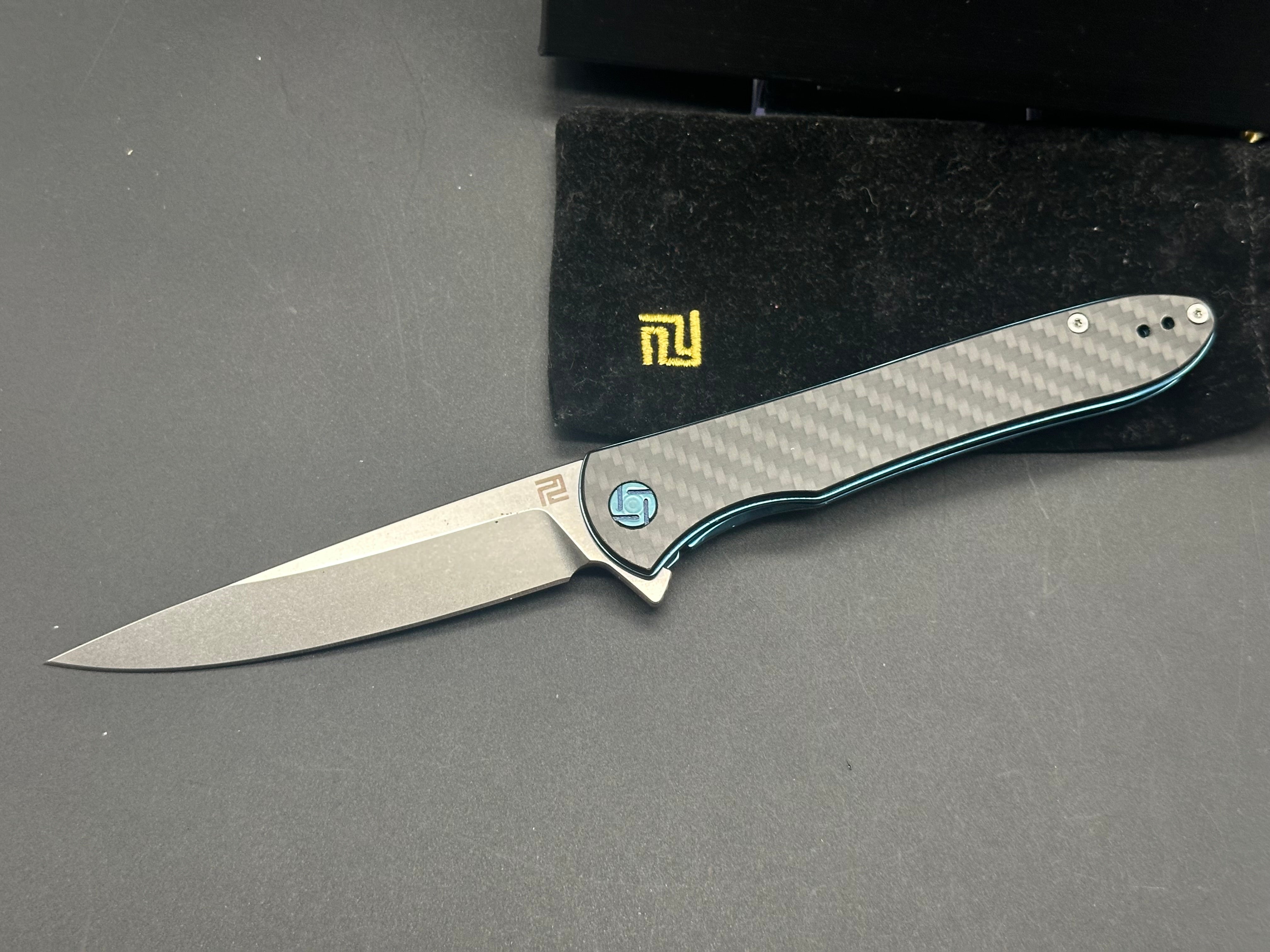 Premium Artisan Cutlery Shark Folding Knife - Carbon Fiber & G10 Handle with S35VN Steel Blade - Perfect for Outdoor Camping, Hunting, and Everyday Carry (EDC)
