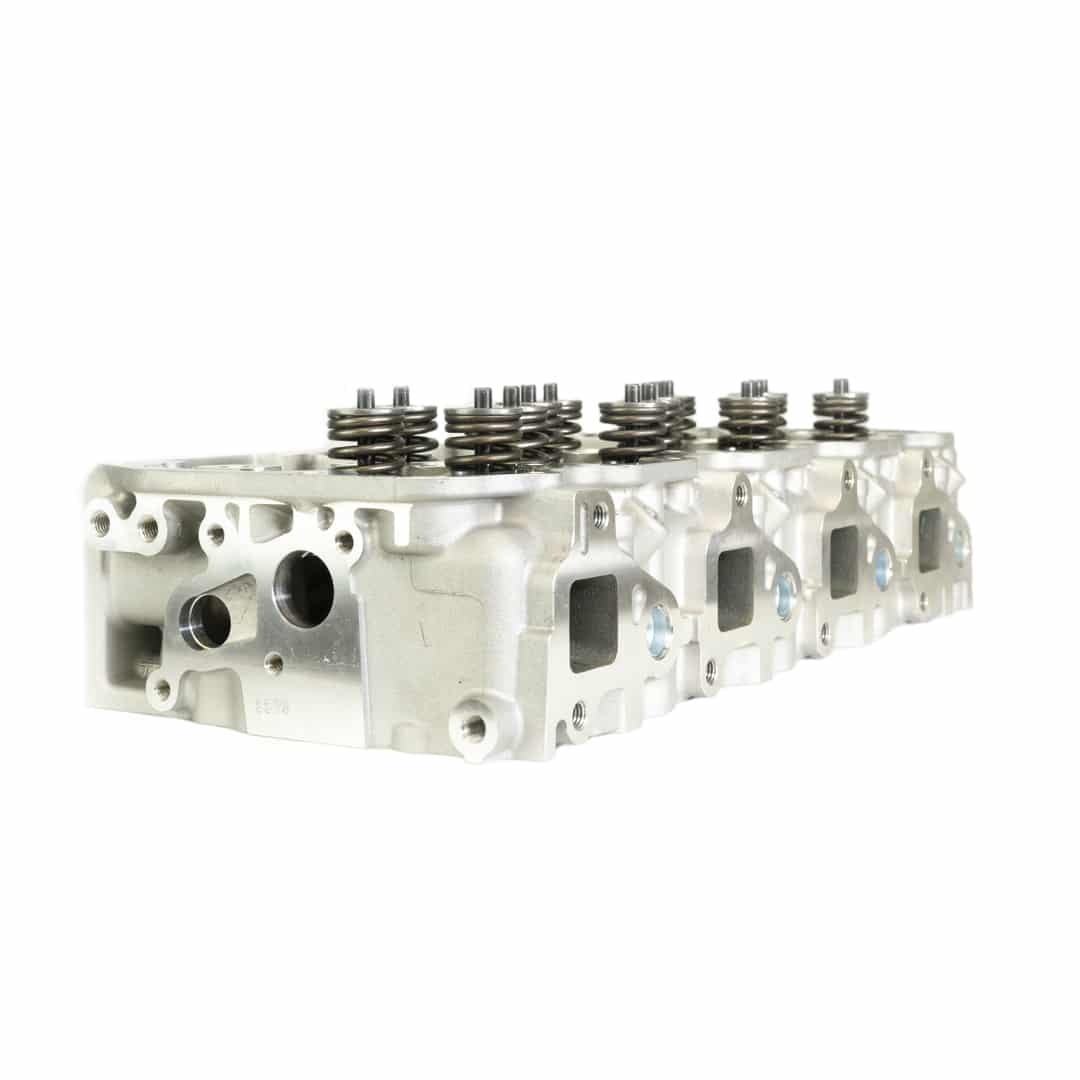 2004-2005 LLY Duramax Diesel Engine Cylinder Heads - OEM Replacement Parts for Chevy Silverado & GMC Sierra Trucks - Perfect for Engine Rebuilds & Performance Upgrades