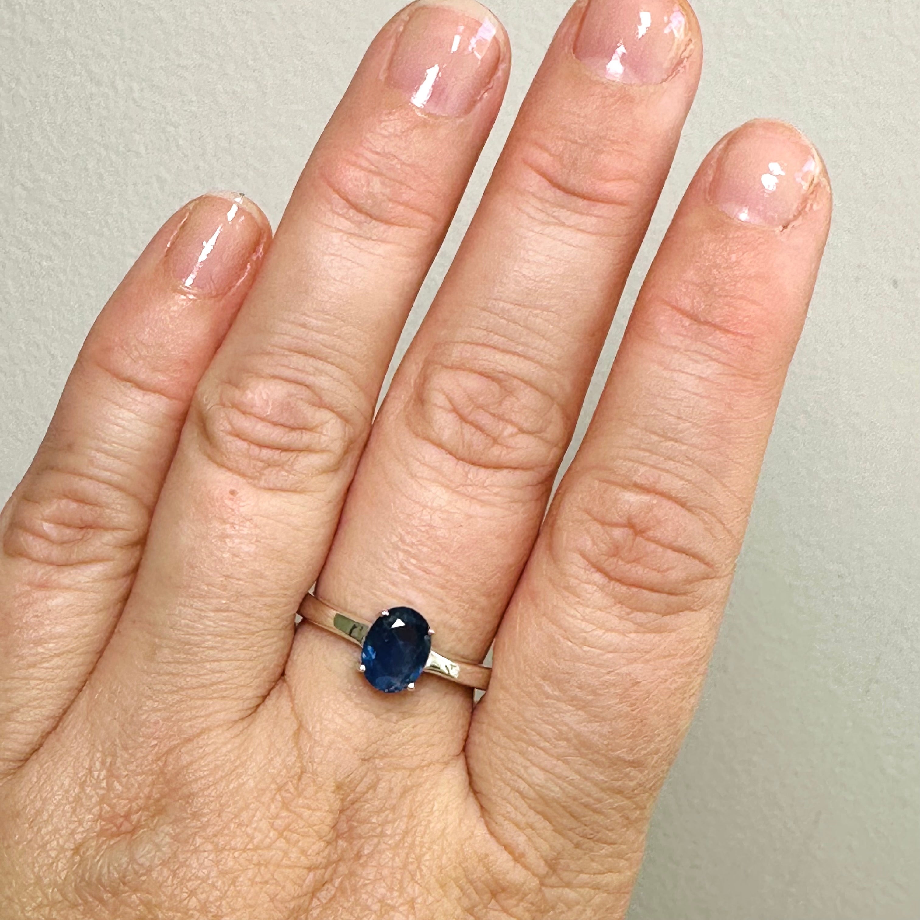 PRGJ813 Oval Sapphire Faceted Ring - Size 8 | Elegant Wedding, Engagement & Anniversary Jewelry Gift for Women