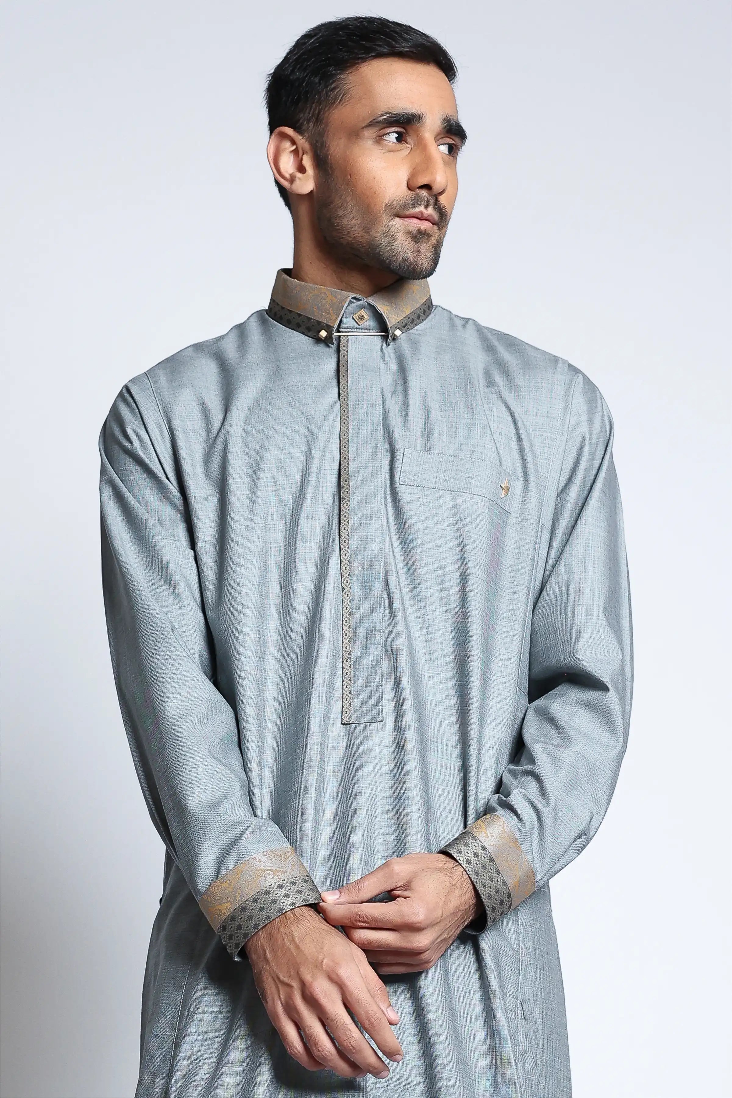 J136 C1 Link Water Blue Thobe for Men - Islamic Prayer Robe & Traditional Arabic Dress - Perfect for Eid, Ramadan & Special Occasions