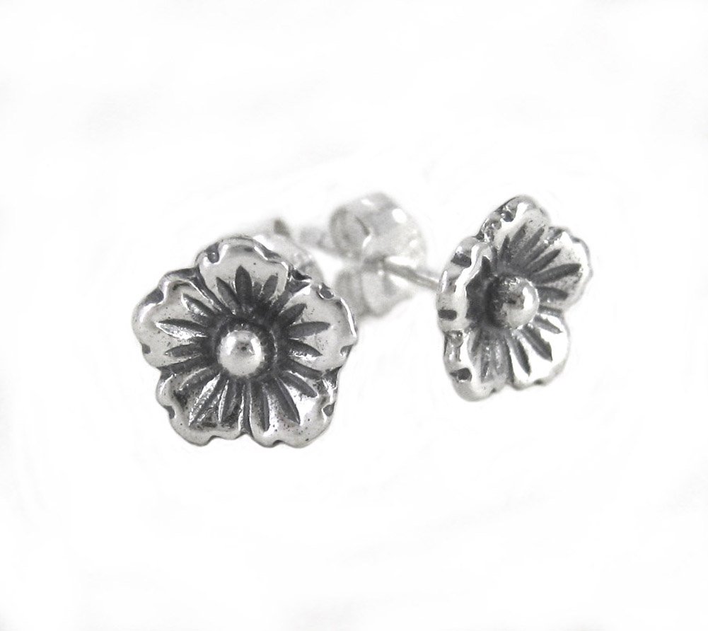 Styling Silver Open Bloom Flower Stud Post Earrings for Women - Elegant Floral Jewelry for Everyday Wear & Special Occasions