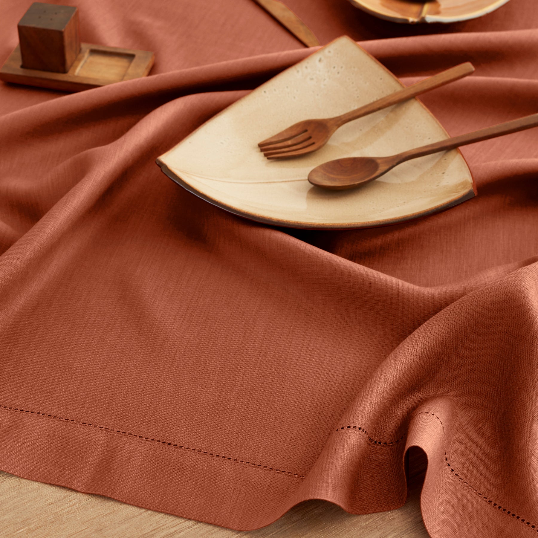 Classic Hemstitch Table Throw - Elegant Linen Table Runner for Dining Room Decor, Wedding & Holiday Table Settings