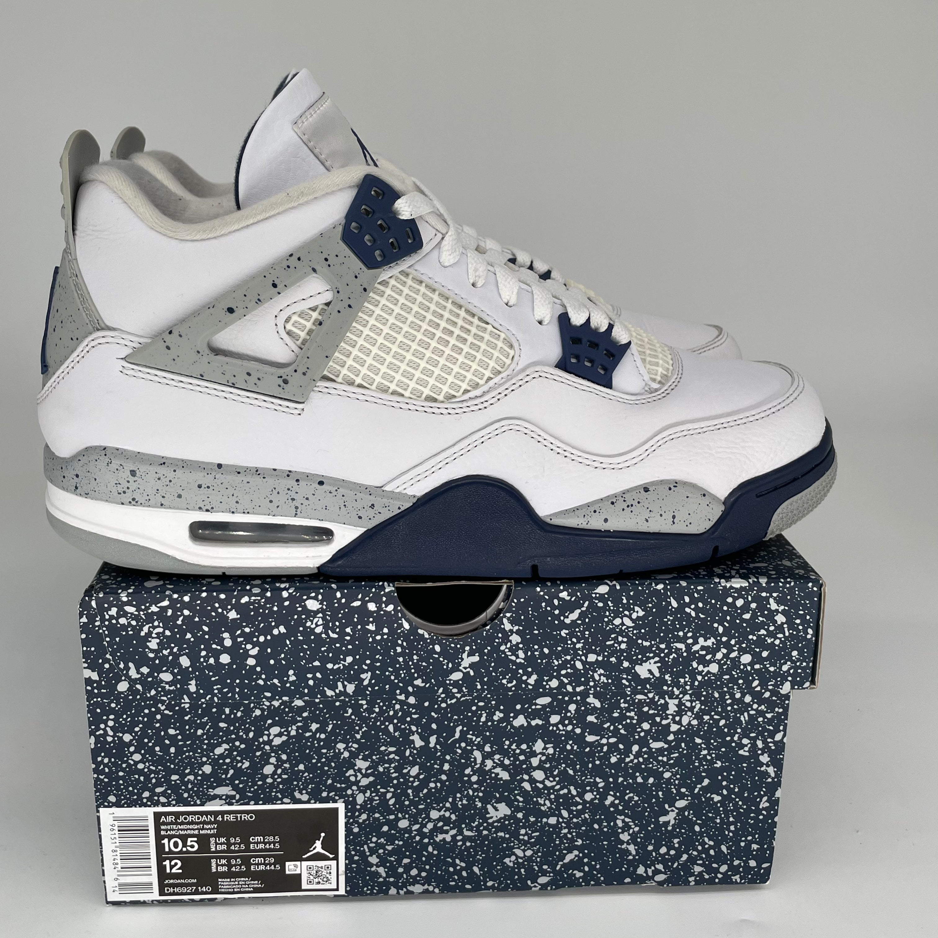 **Air Jordan 4 Retro 'Midnight Navy' Men's Basketball Shoes - Size 10.5 (DH6927-140) | Perfect for Sneaker Collectors & Streetwear Fashion**    *Use Cases: Ideal for basketball games, casual streetwear, sneaker collections, and urban fashion styling.*