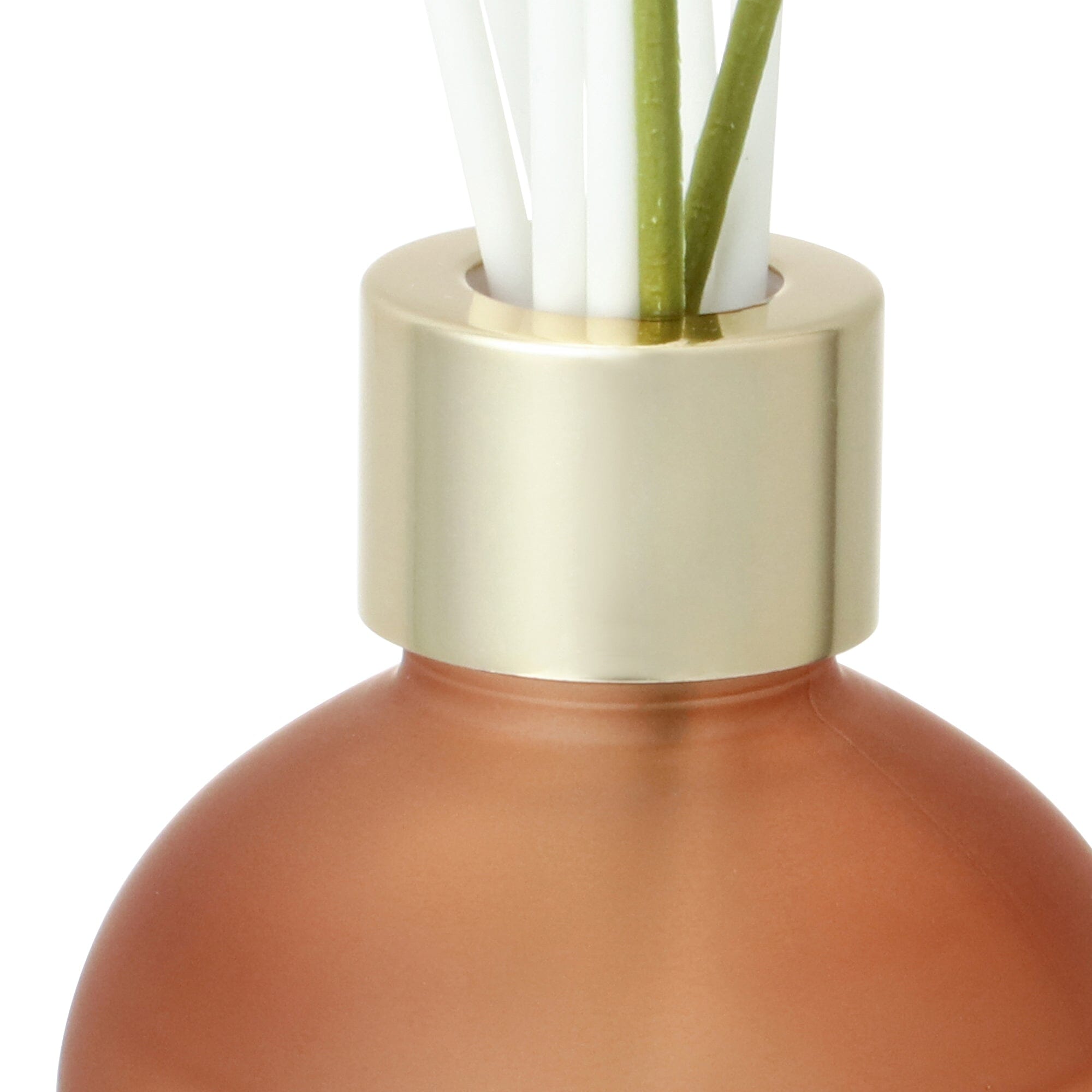 Fleurir Aromatherapy Essential Oil Diffuser - Brown Wood Grain, Refreshing Green & Floral Scent for Home Spa, Yoga Studio & Bedroom Relaxation