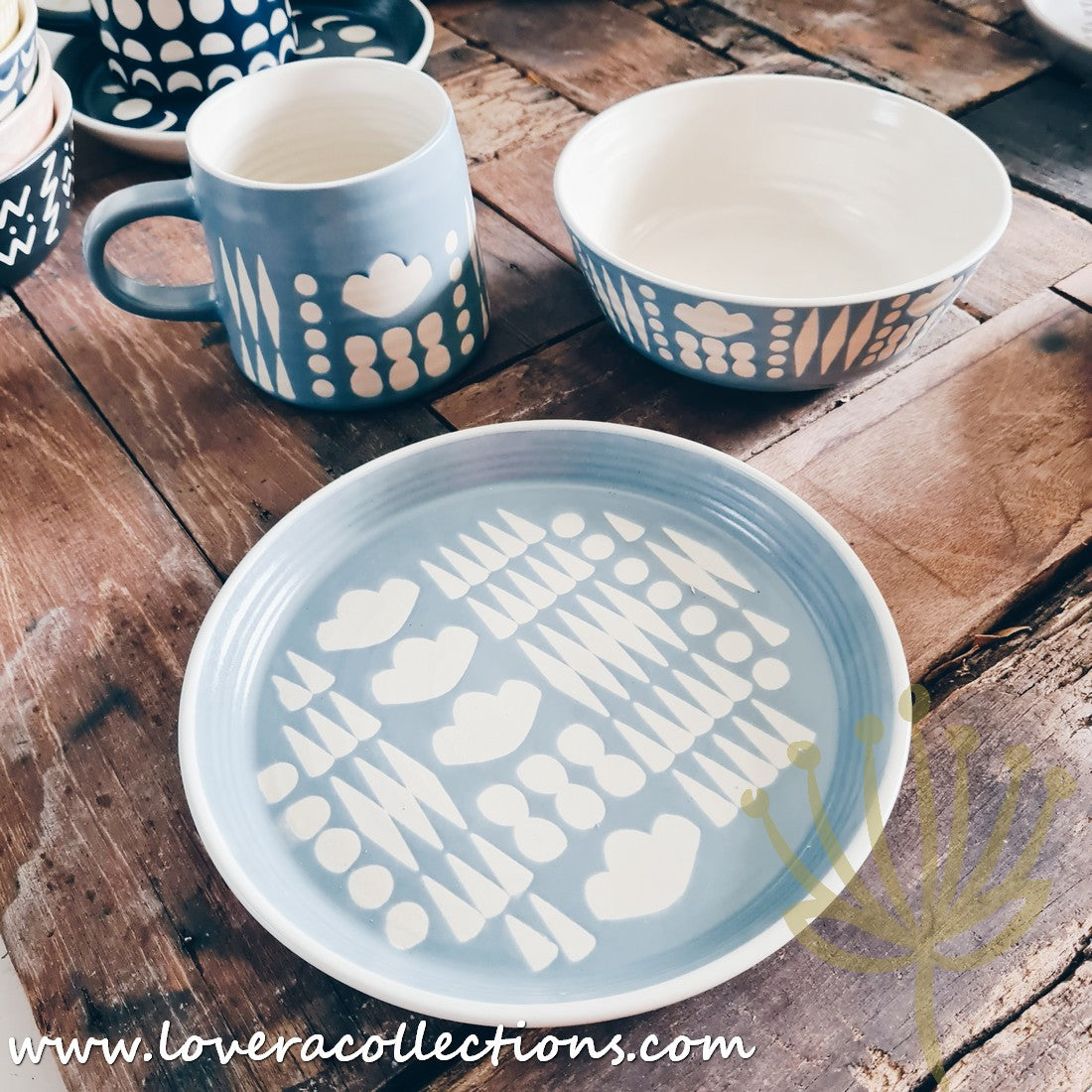 Groovy Embossed Dinnerware Set - 70% Off Clearance Sale | Elegant Tableware for Parties, Weddings & Home Decor