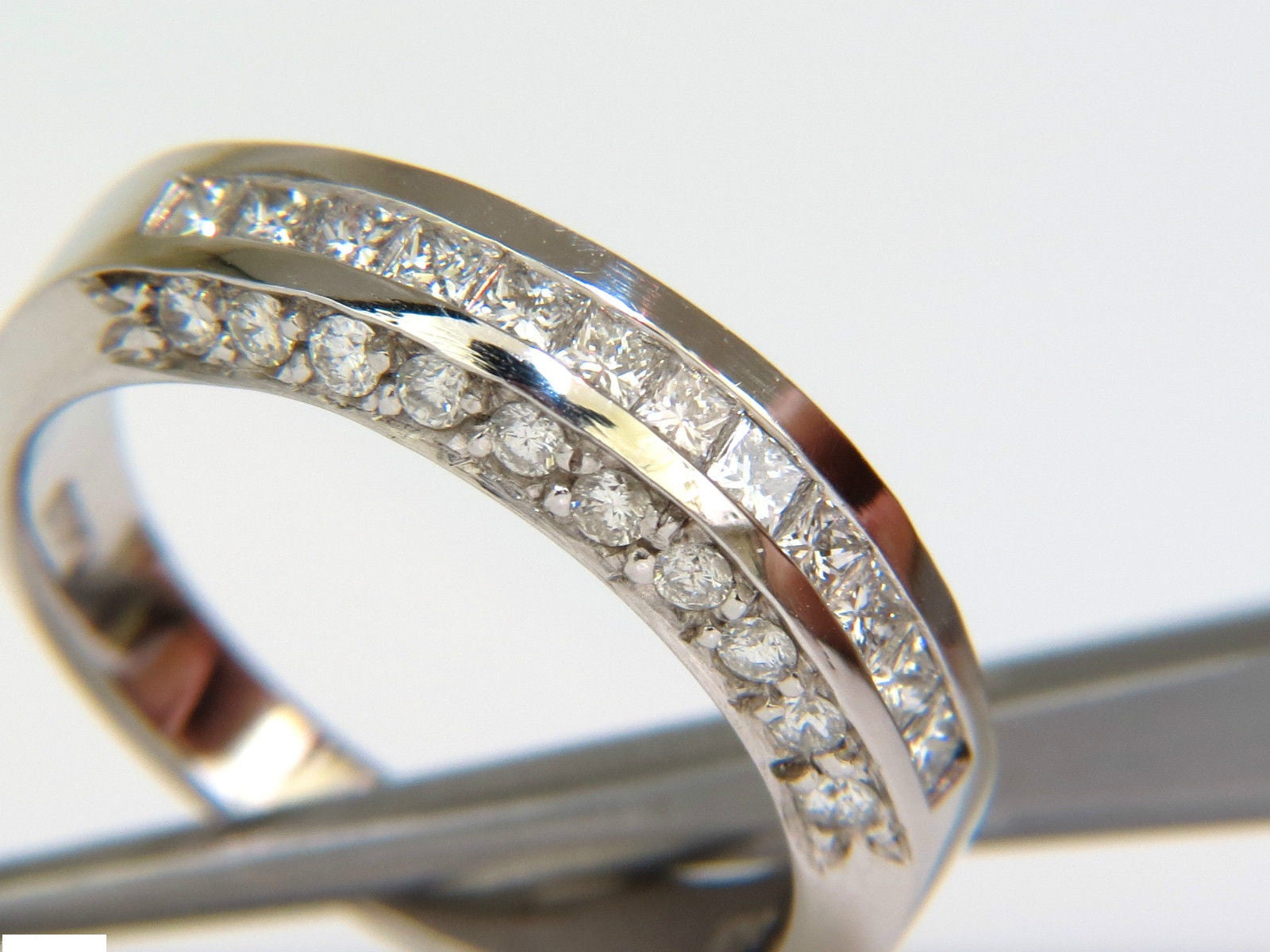 1.20CT Princess & Round Cut Diamond Band Ring in 14KT Gold (G/VS) - Perfect for Engagement, Wedding, Anniversary & Everyday Elegance