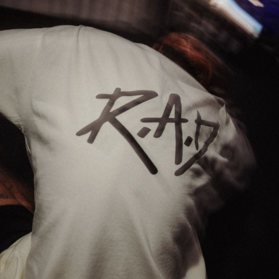 Sketch Tee Off White - Trendy Graphic T-Shirt for Men & Women - Perfect for Casual Wear, Street Style & Everyday Outfits