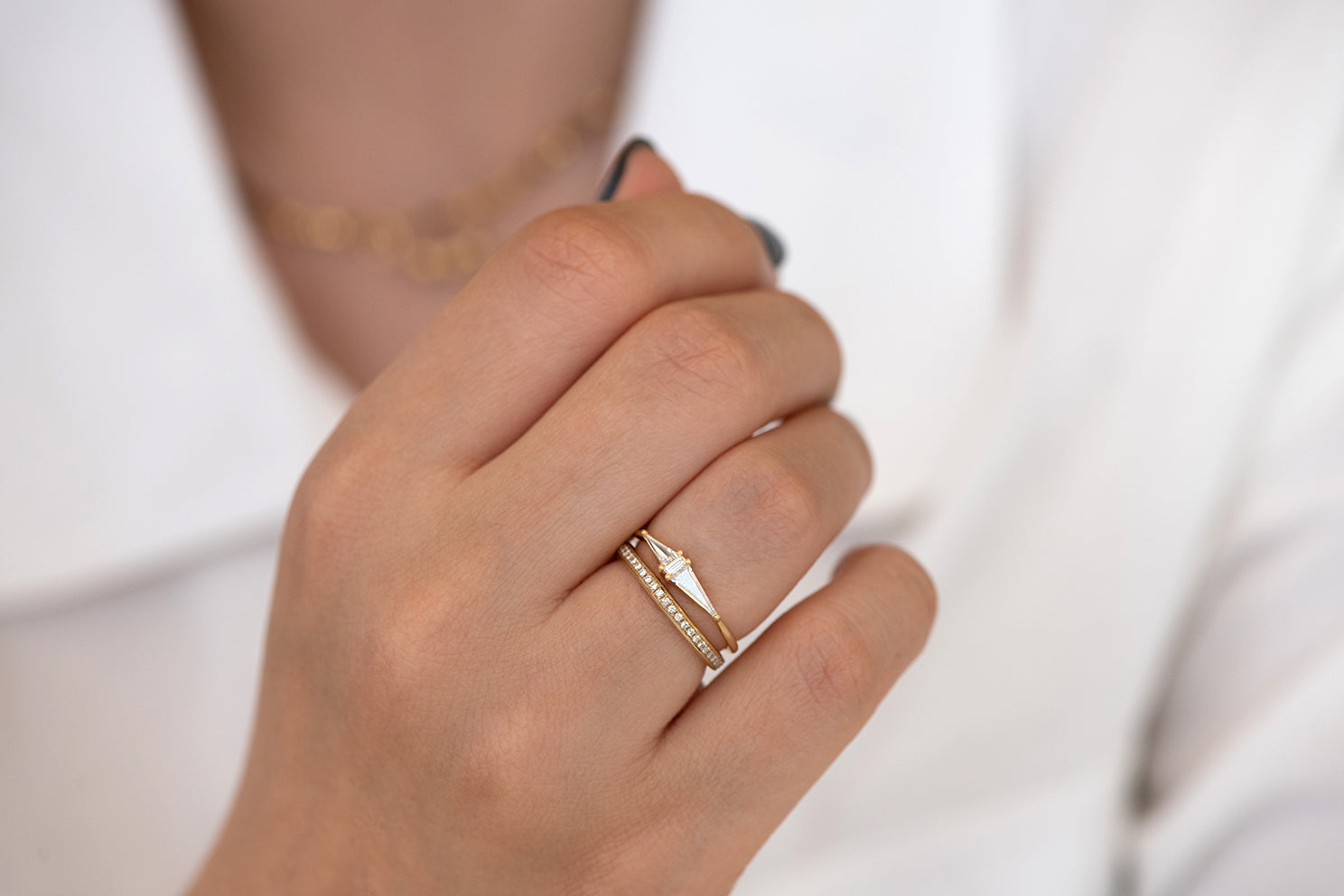 Asymmetrical Arrow Diamond Engagement Ring for Women - Unique Wedding Band, Proposal Gift for Her - Perfect for Anniversaries, Valentine's Day & Special Occasions