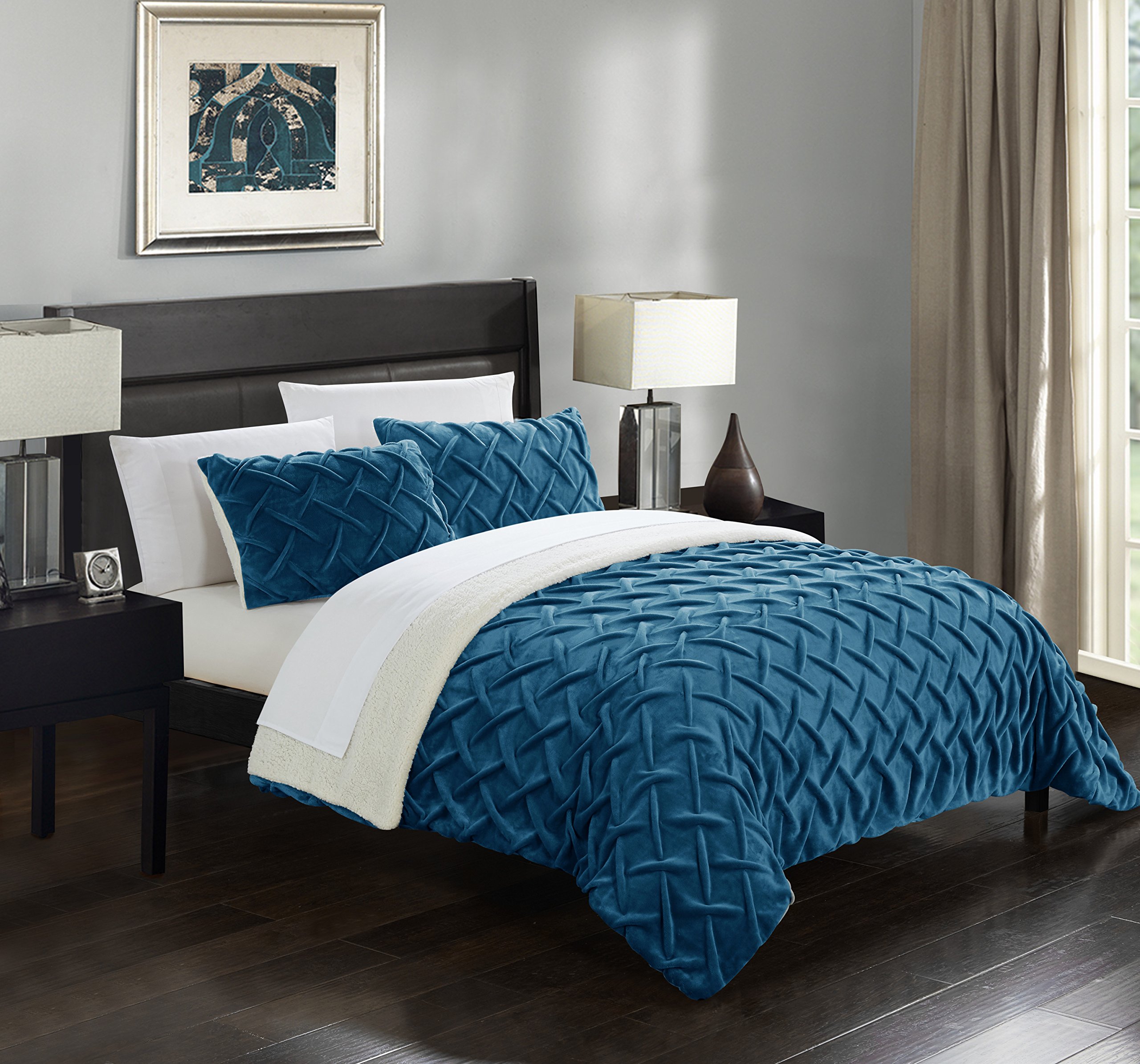 Luxury Naama Comforter Set - Ultra Soft Micro Mink & Sherpa Lined Bedding with Criss Cross Pinch Pleat Design - Includes Decorative Pillow Shams - Queen Size - Teal Blue - Perfect for Master Bedroom, Guest Room & Cozy Winter Nights