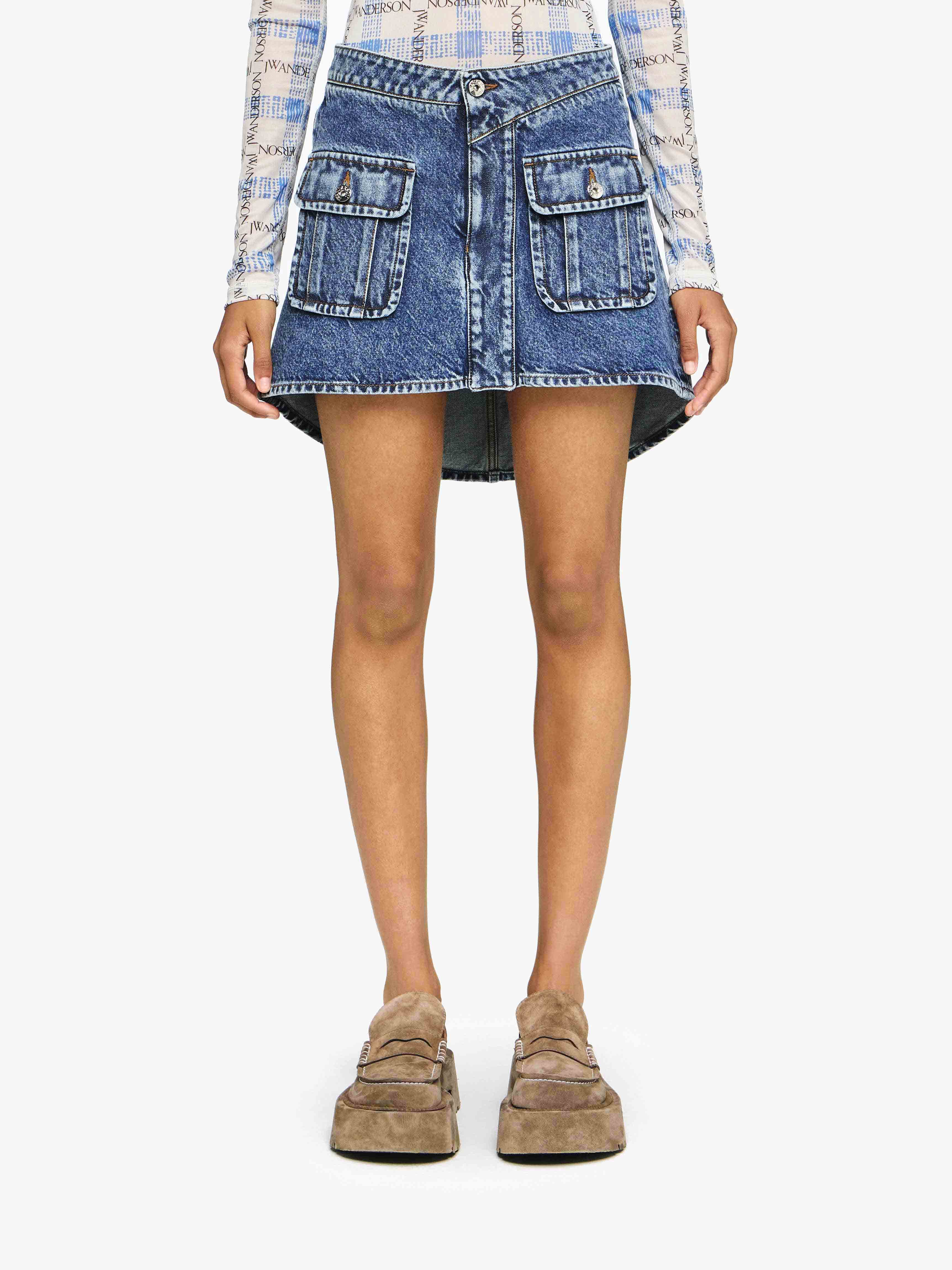 Stylish Curved Patch Pocket Mini Skirt for Women - Trendy A-Line Denim Skirt with Front Pockets - Perfect for Casual Outings, Date Nights & Office Wear