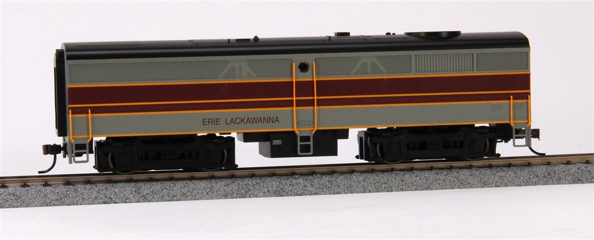 HO Scale FB2 Locomotive with DCC & Sound - Electric Train Model for Model Railroads & Collectors - Perfect for Layouts, Displays & Railroad Enthusiasts