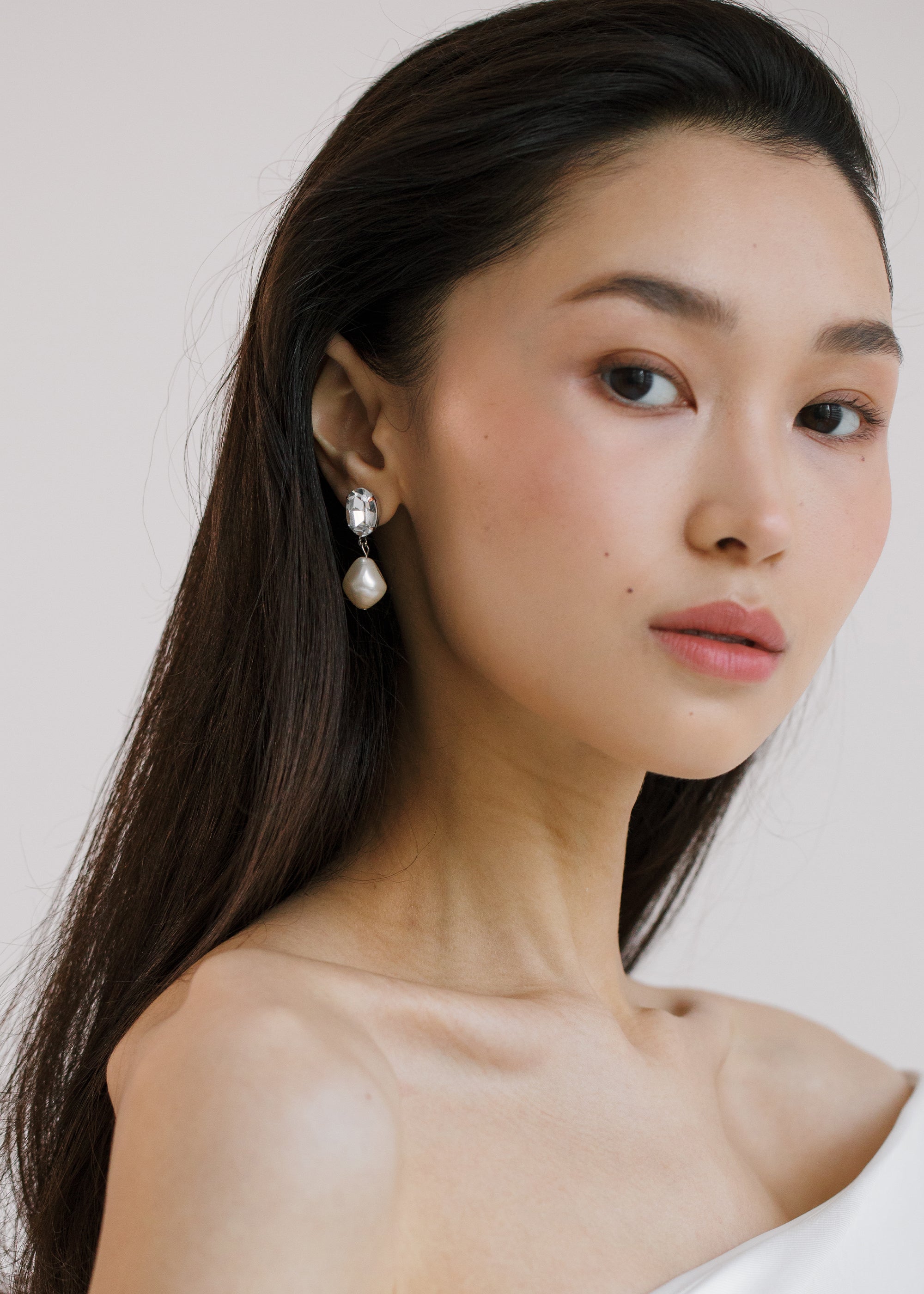 Elegant Crystal Tunis Earrings for Women - Handmade Dangle Earrings for Party, Wedding & Evening Wear - Sparkling Jewelry Gift for Her