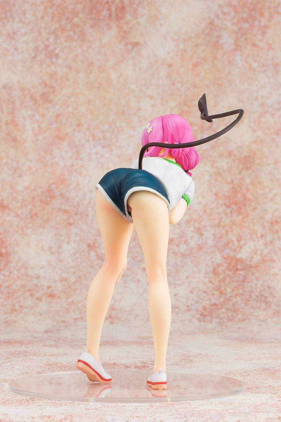 Pulchra To Love-Ru Darkness: Momo Belia Deviluke 1/7 Scale PVC Anime Figure - Perfect for Anime Collectors & Home Display