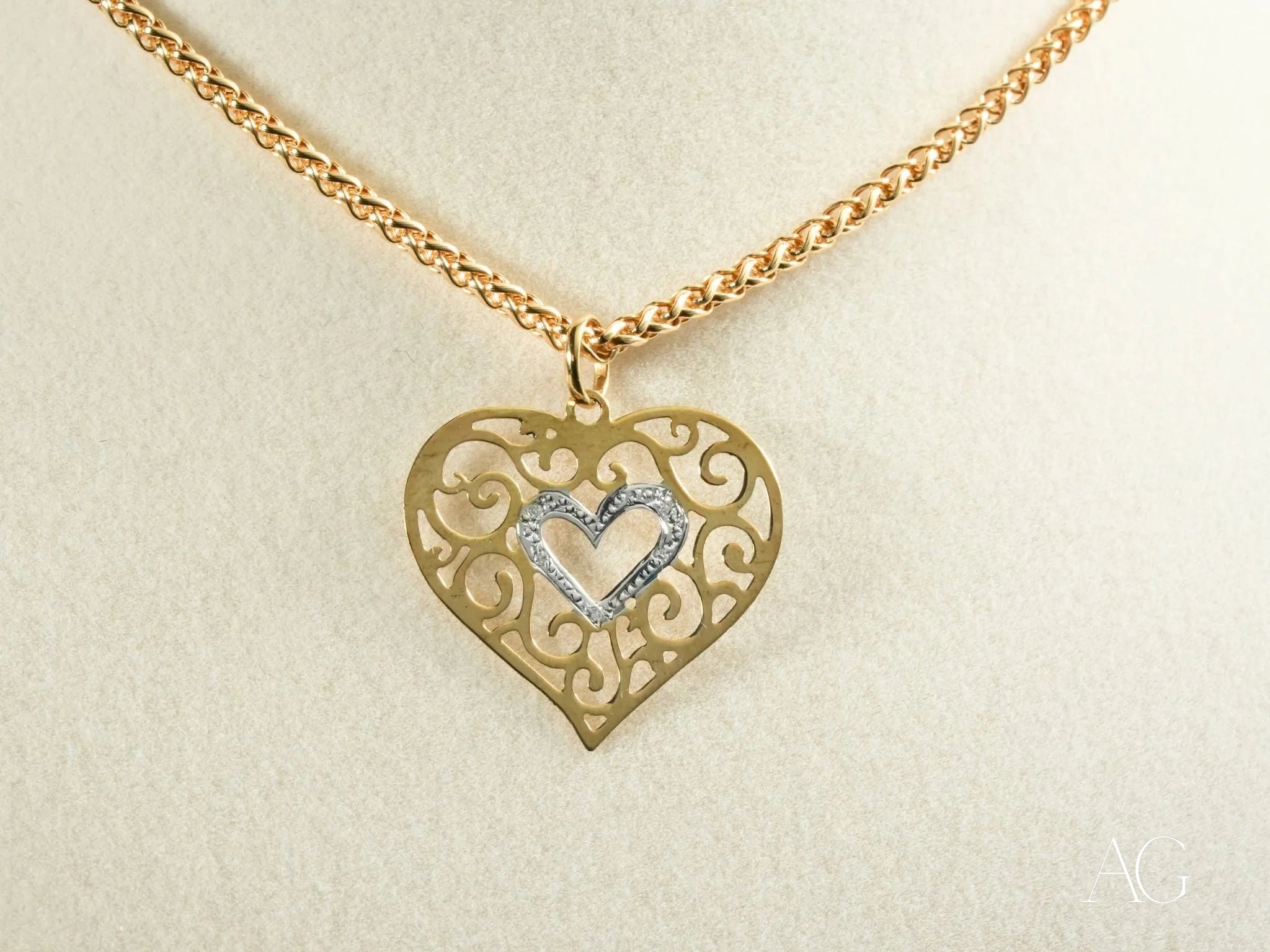 Forever Together Double Heart Pendant Necklace - Romantic Couple Gift for Anniversary, Valentine's Day & Wedding - Perfect for Date Nights & Special Occasions