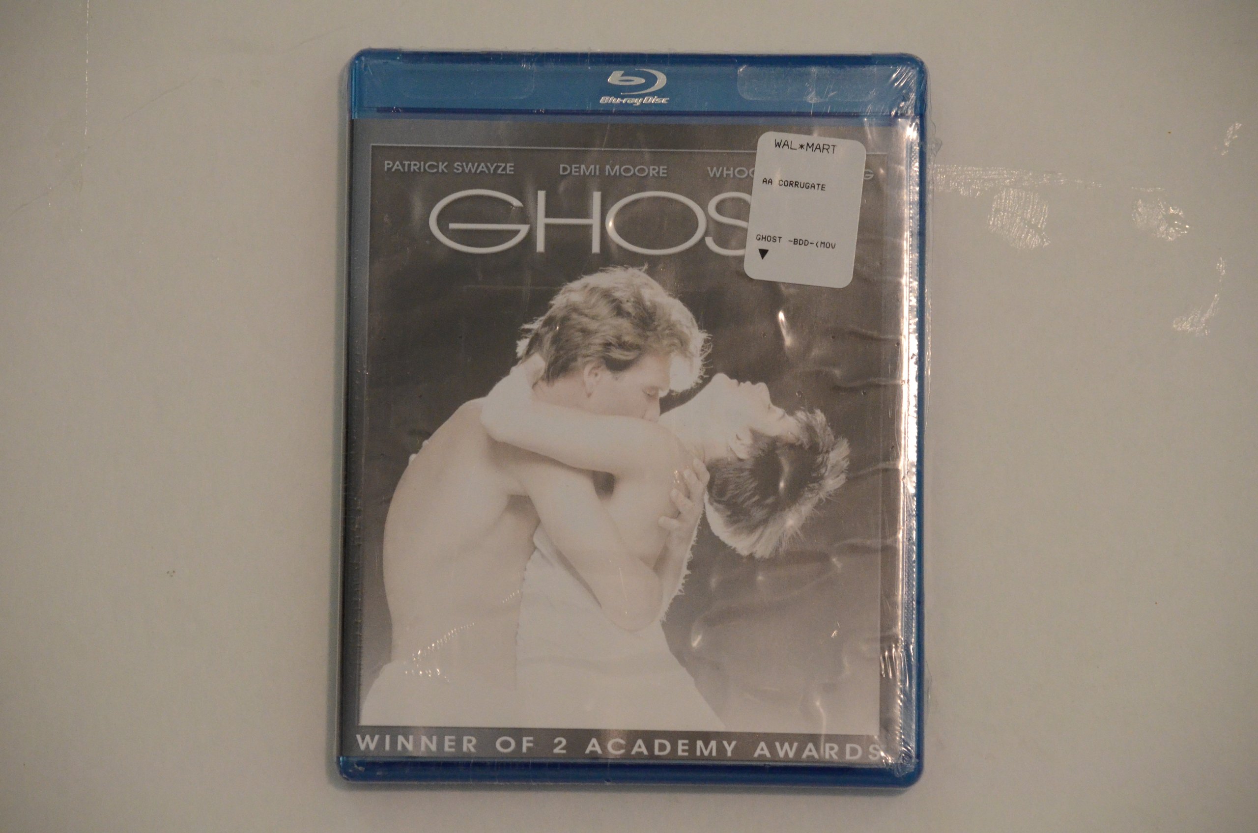 Ghost (1990) Blu-ray - Romantic Fantasy Film Starring Patrick Swayze & Demi Moore - Perfect for Movie Nights & Date Nights