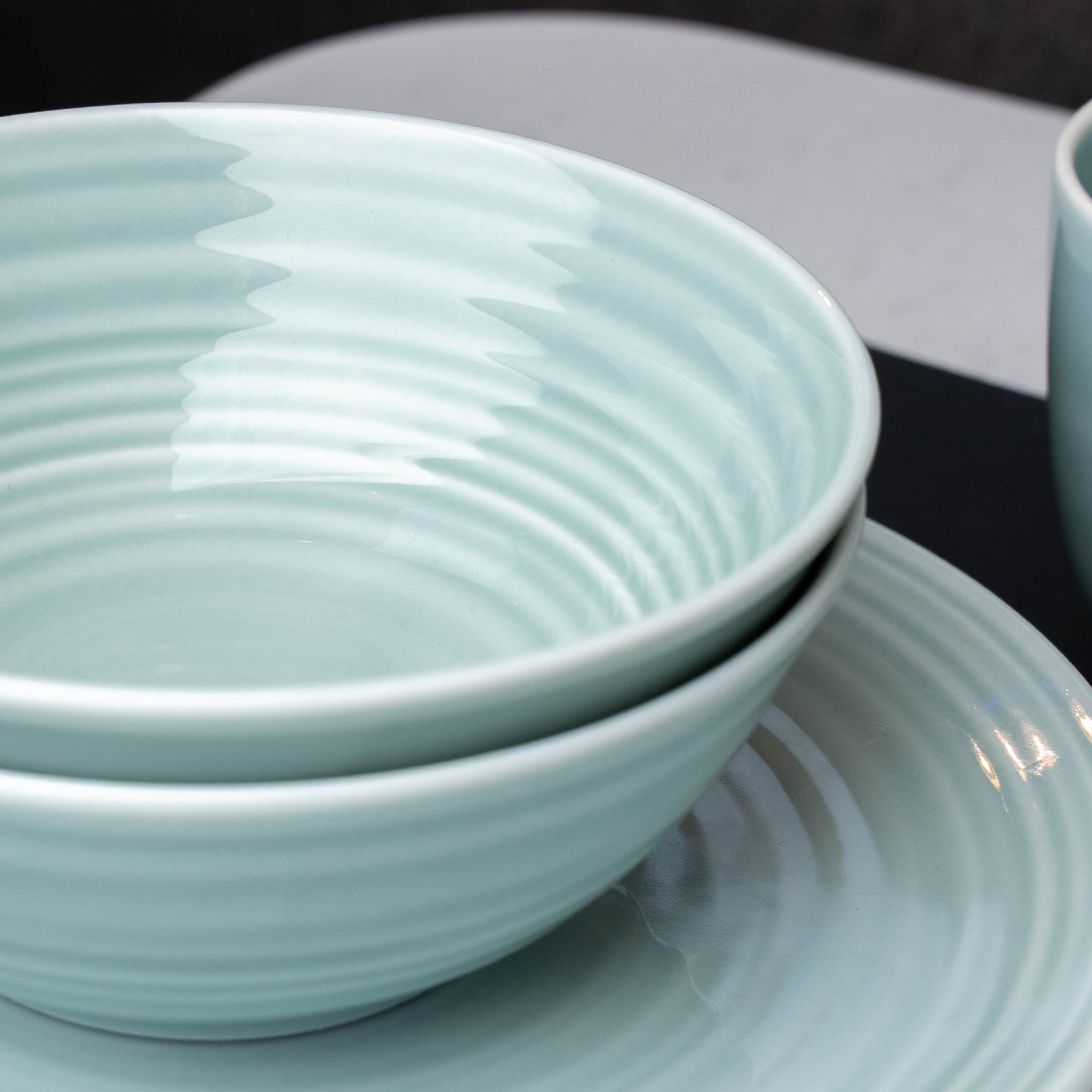 Premium Porcelain Bowls with Magnet Base - 16cm (6.3