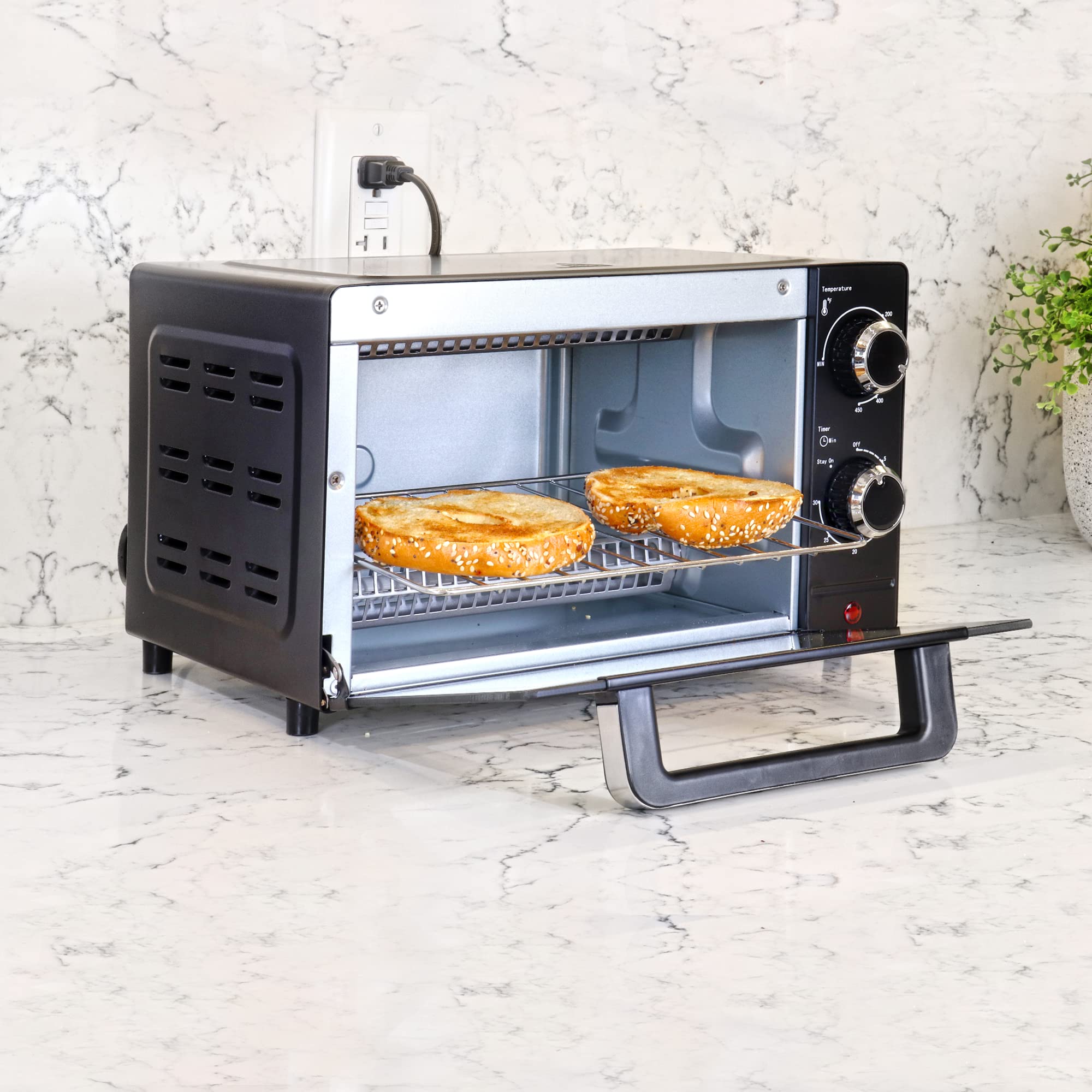 Total Chef 4-Slice Toaster Oven - Compact Countertop Convection Oven for Baking, Broiling & Toasting | Auto Shutoff Timer, Crumb Tray | Perfect for Small Kitchens, Dorms, RVs & Apartments (Black Stainless Steel)