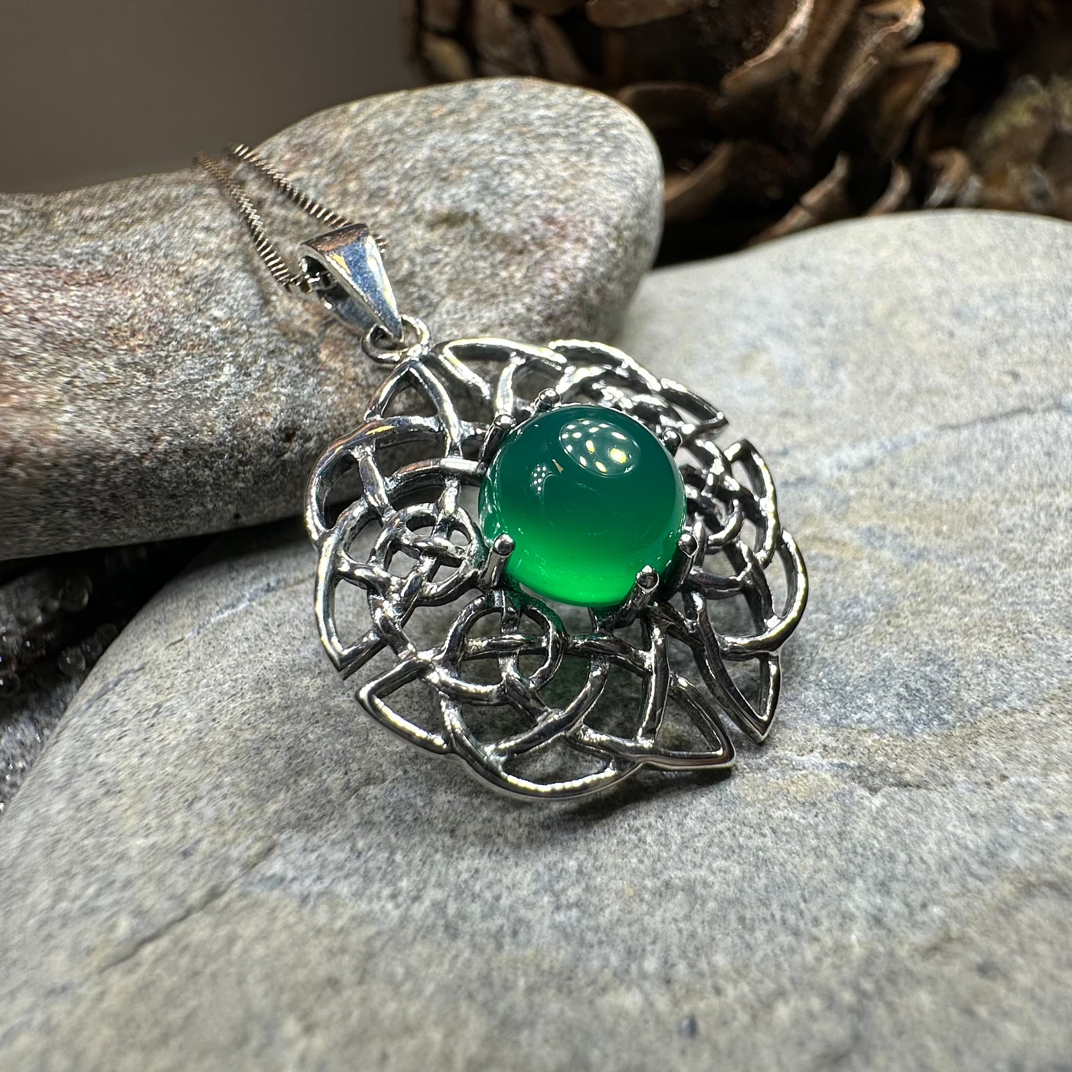 Elvenfire Celtic Knot Necklace for Women - Stainless Steel Viking Jewelry - Elegant Norse Pendant for Everyday Wear & Special Occasions